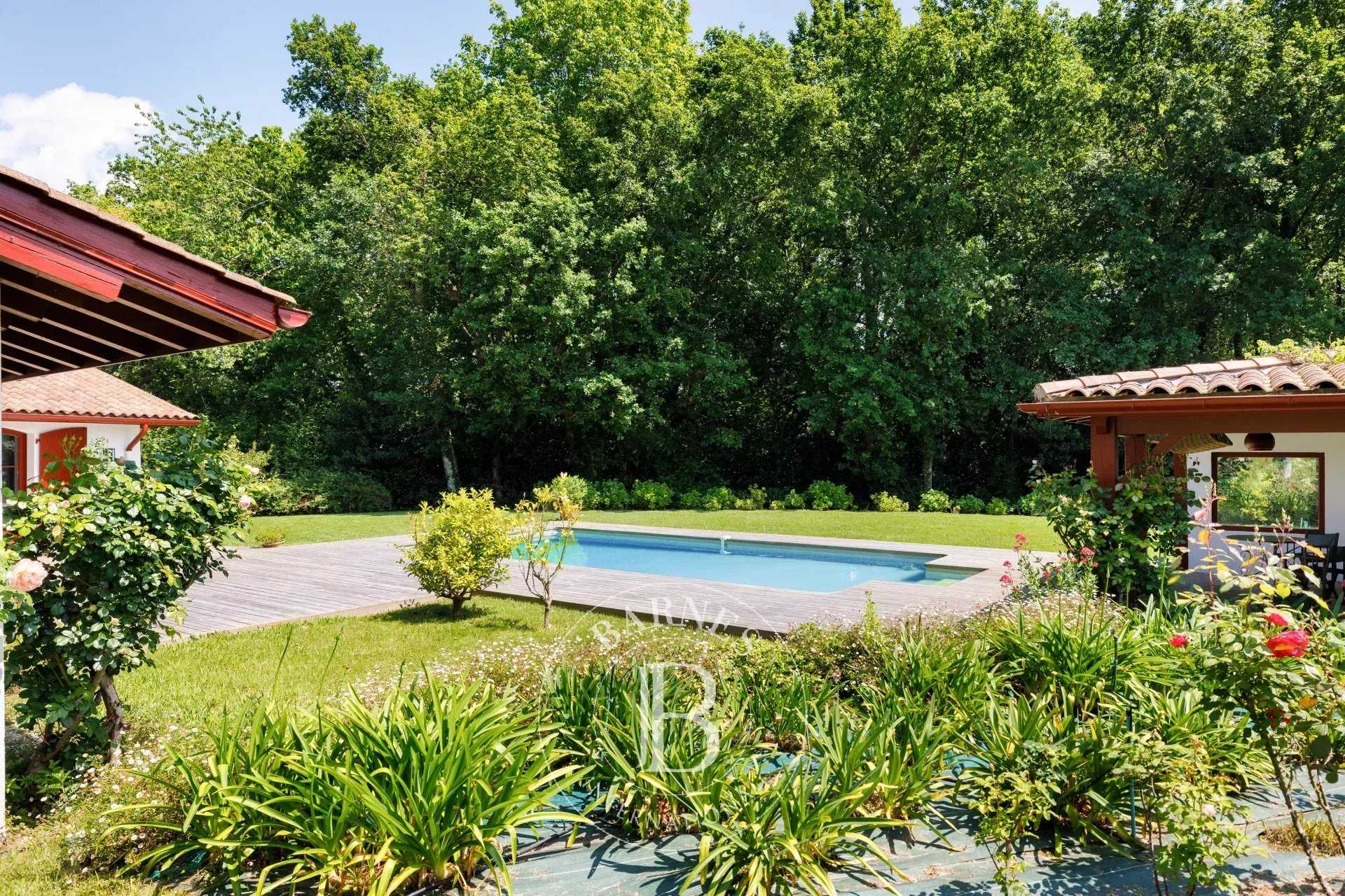Maison Saint-Jean-de-Luz  -  ref 85933231 (picture 3)