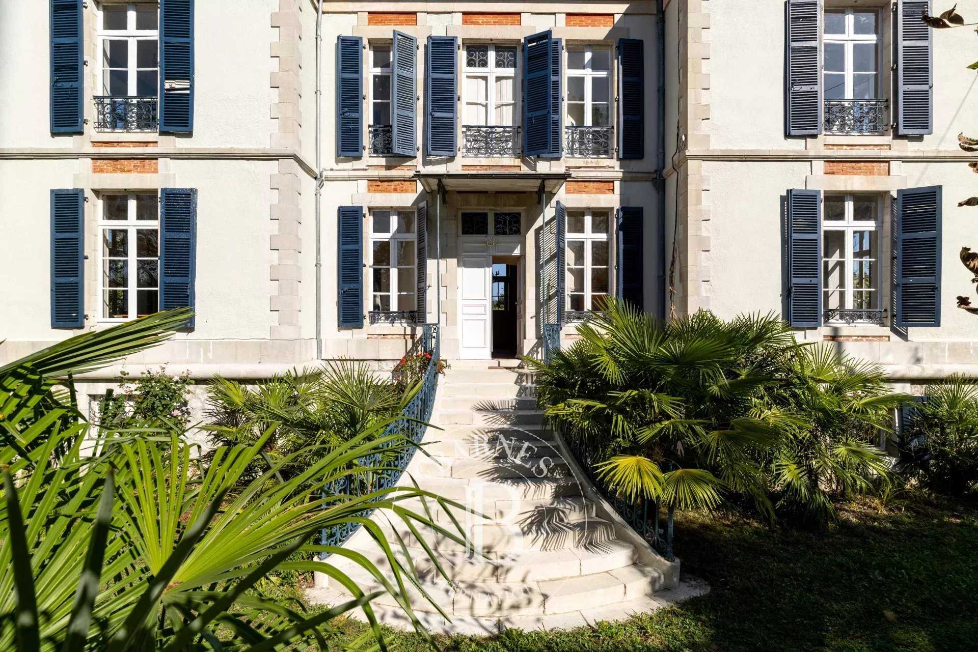 Château Salies-de-Béarn  -  ref 83452603 (picture 2)