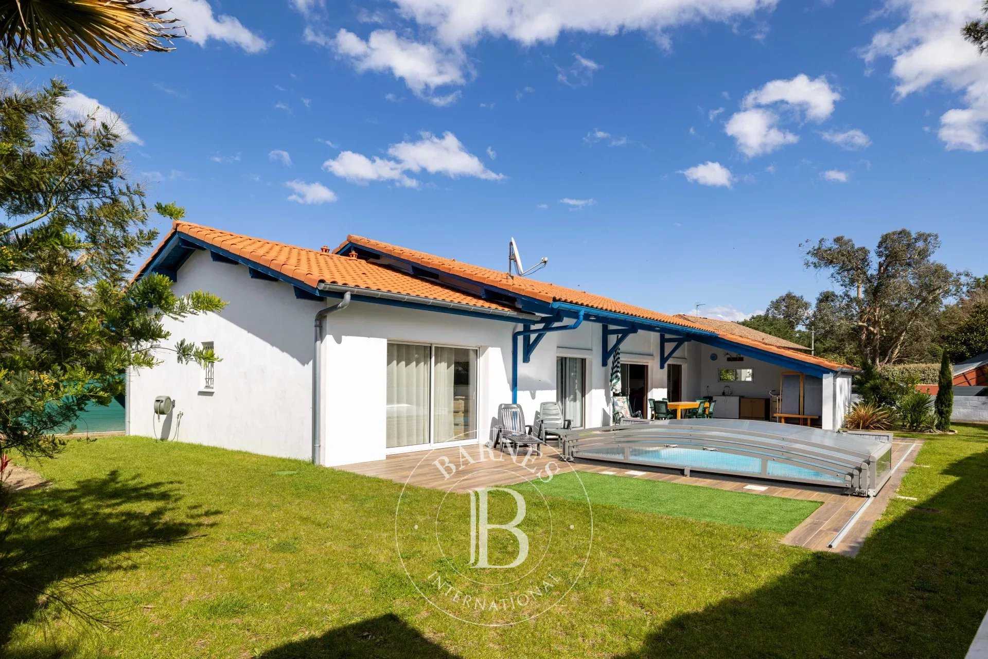 Maison Anglet  -  ref 83851748 (picture 1)