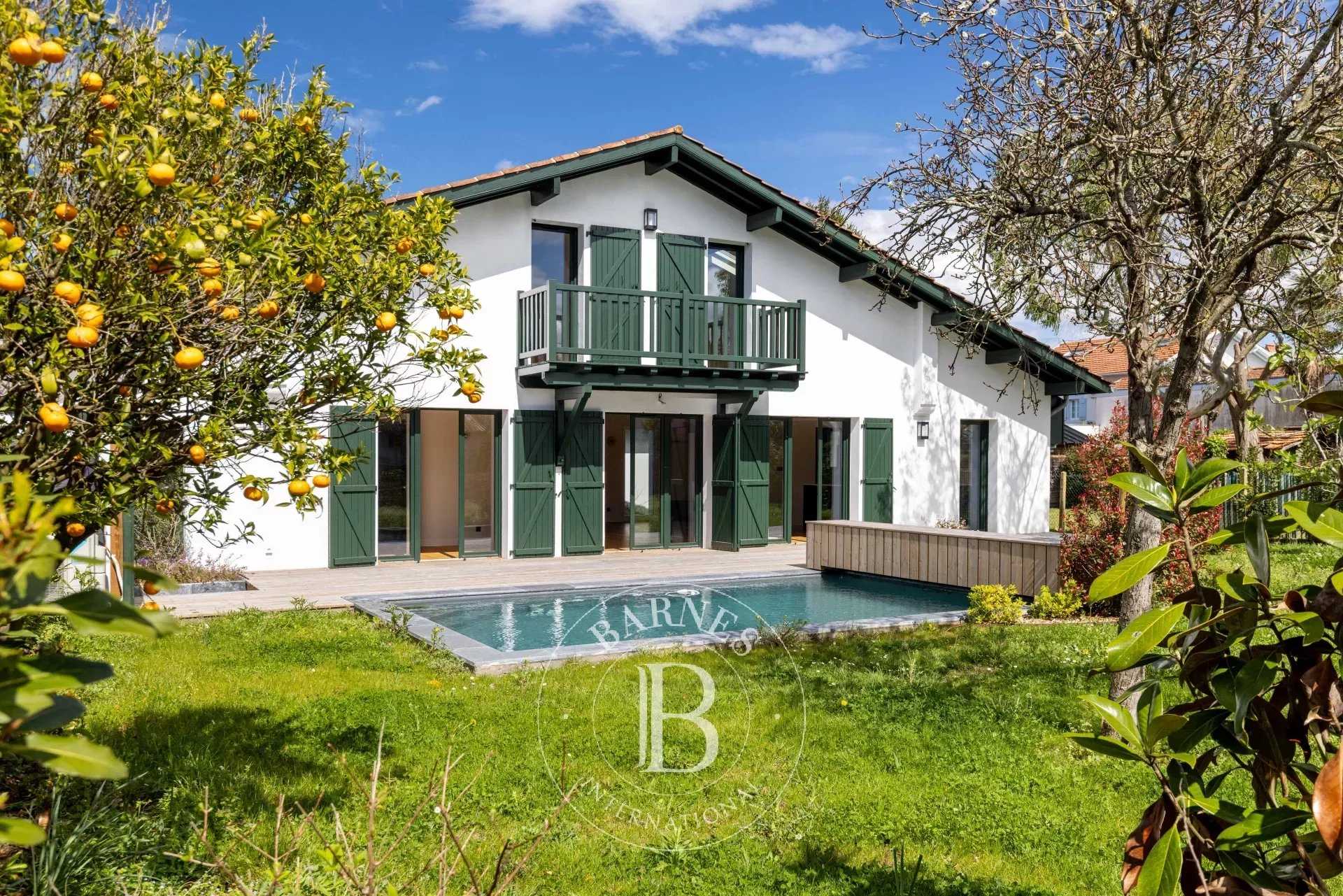 Anglet  - House 6 Bedrooms