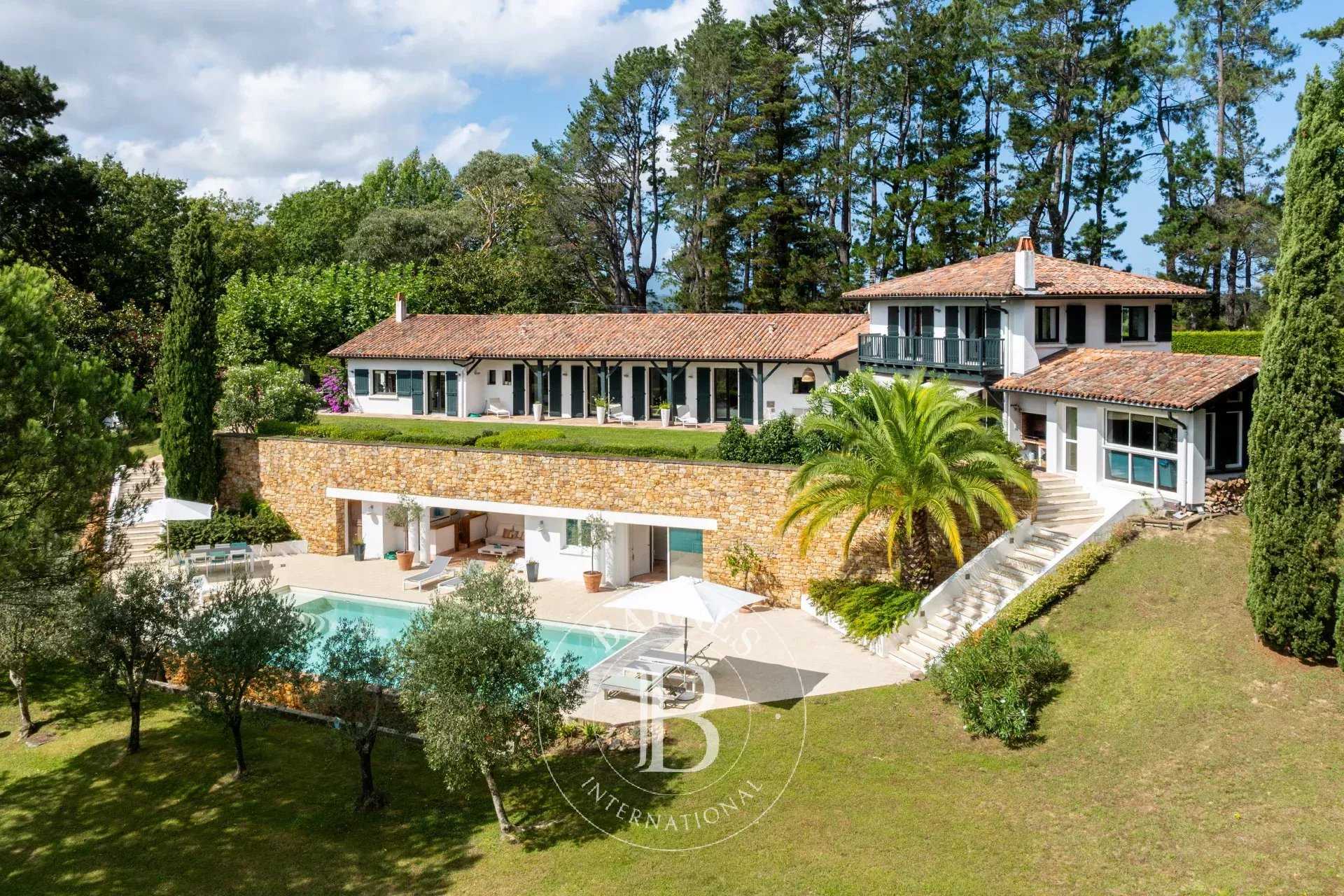 House Urrugne  -  ref 2704289 (picture 2)