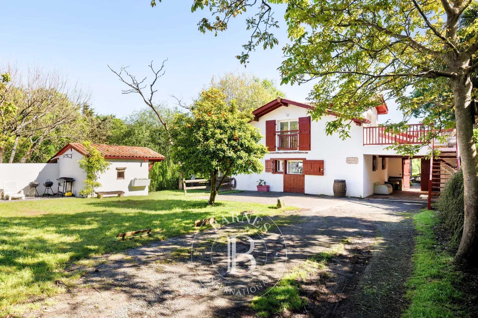 Maison Ascain  -  ref 85792442 (picture 1)