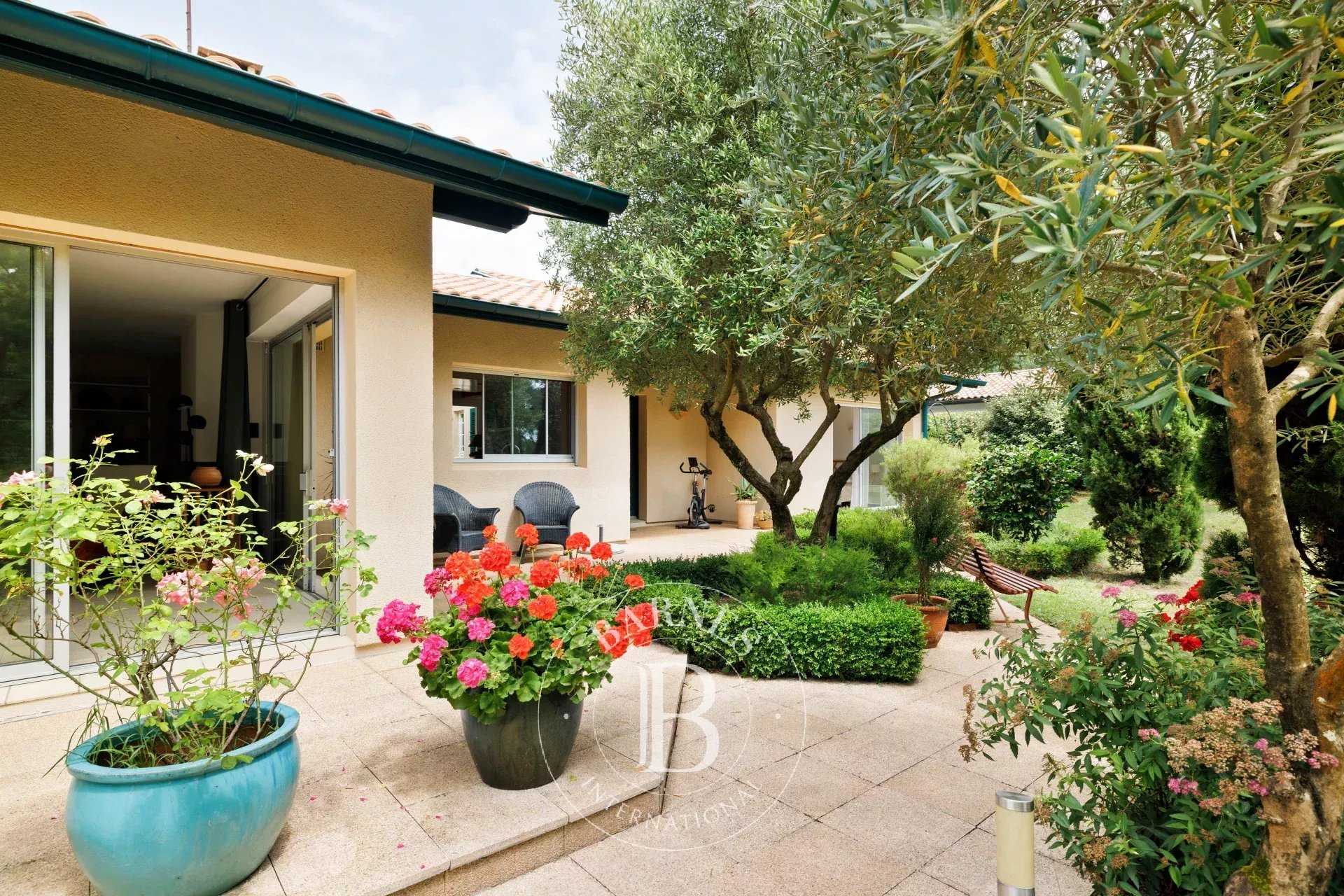 Maison Hossegor  -  ref 84373052 (picture 1)