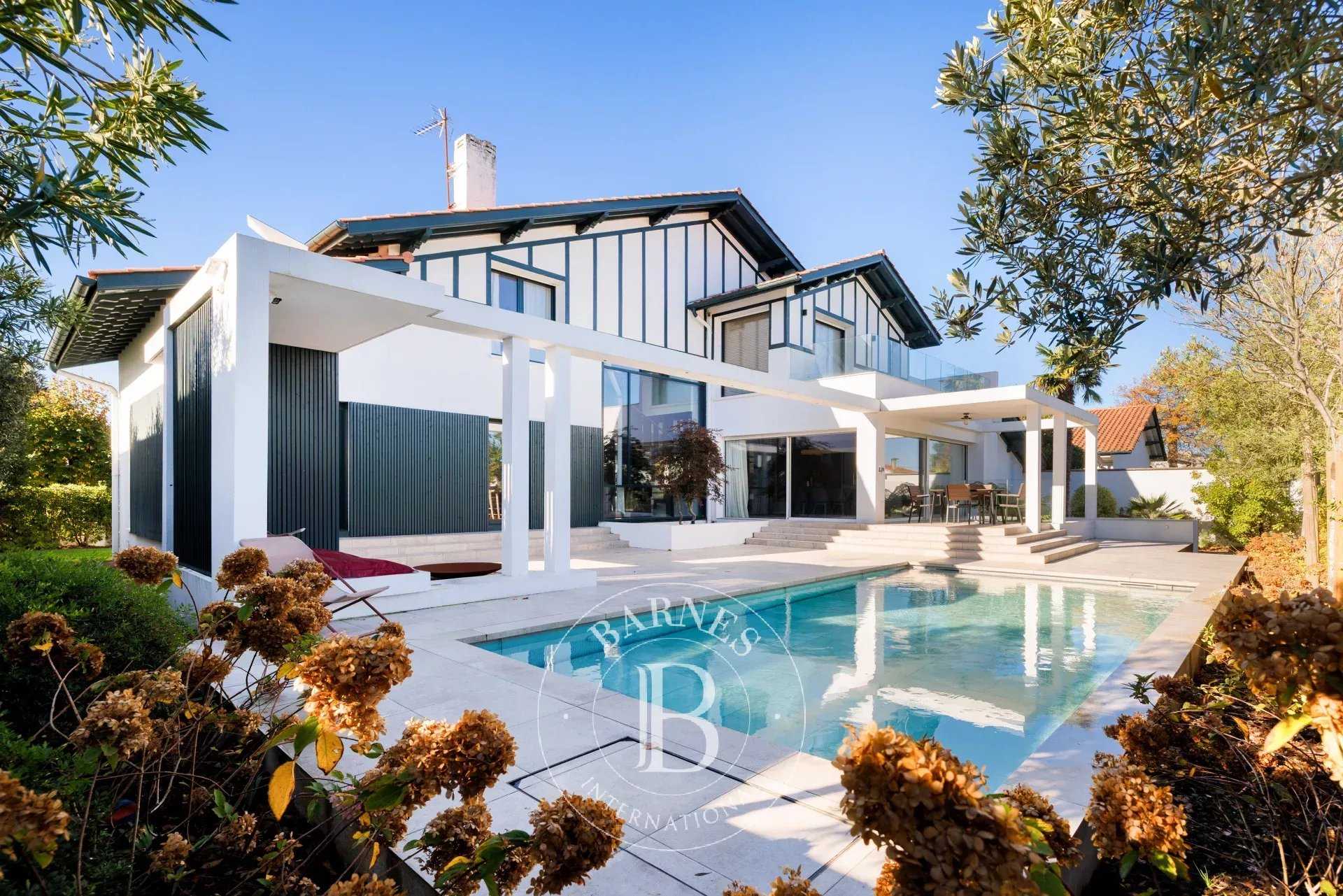 House Biarritz  -  ref 86403827 (picture 2)