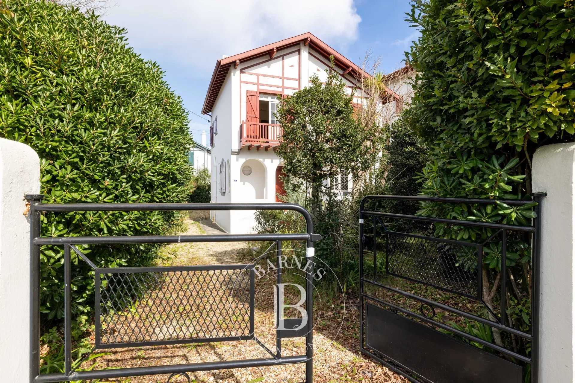 House Biarritz  -  ref 83781667 (picture 1)
