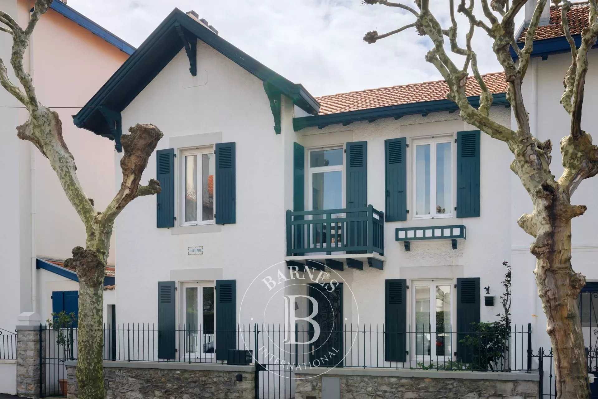 Townhouse Biarritz  -  ref 84385819 (picture 1)