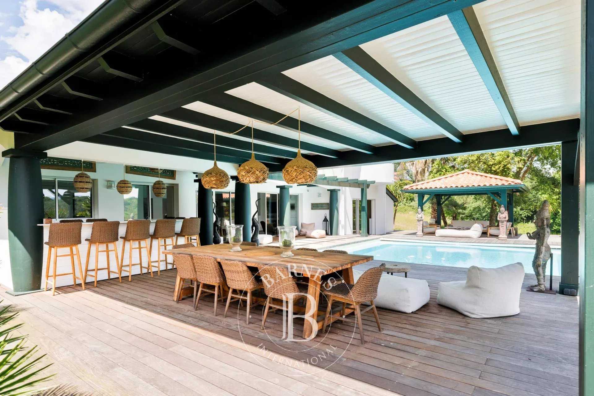Saint-Jean-de-Luz  - Maison 7 Pi&egrave;ces 5 Chambres