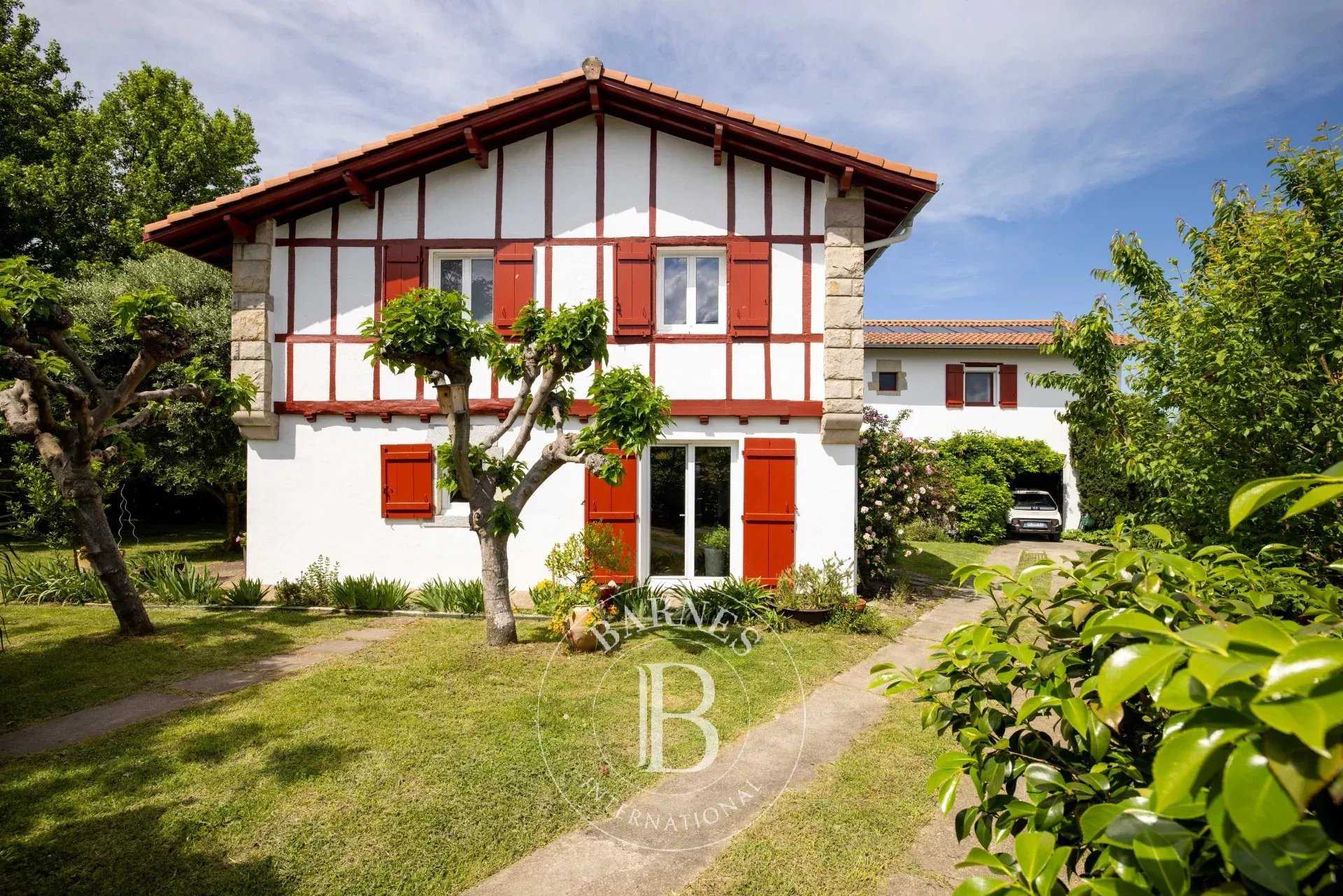 Maison de village Hendaye  -  ref 86919490 (picture 1)