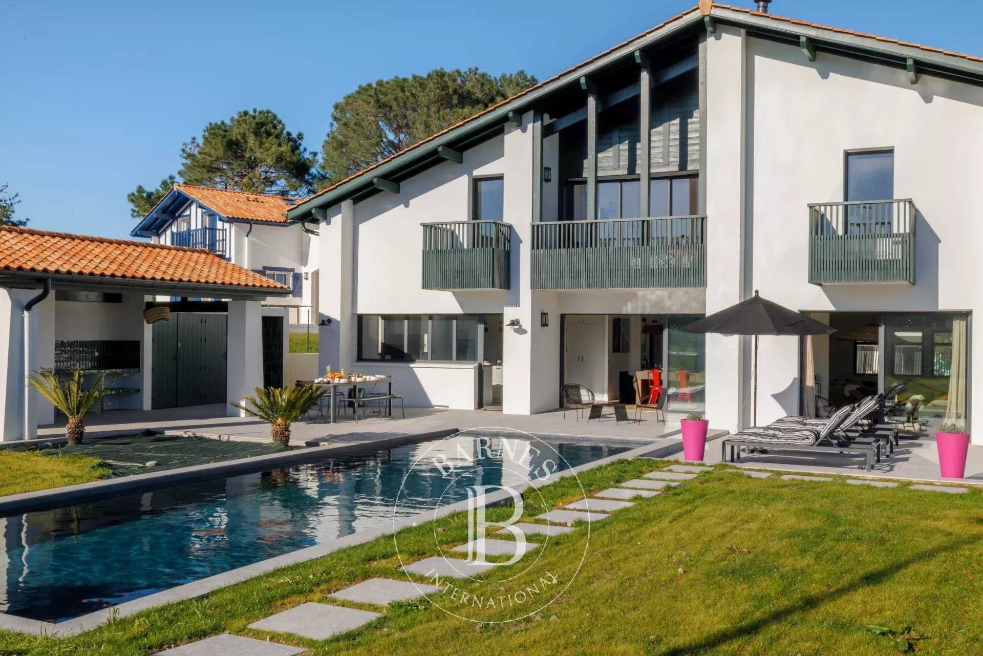 Maison Saint-Jean-de-Luz  -  ref 83794042 (picture 2)