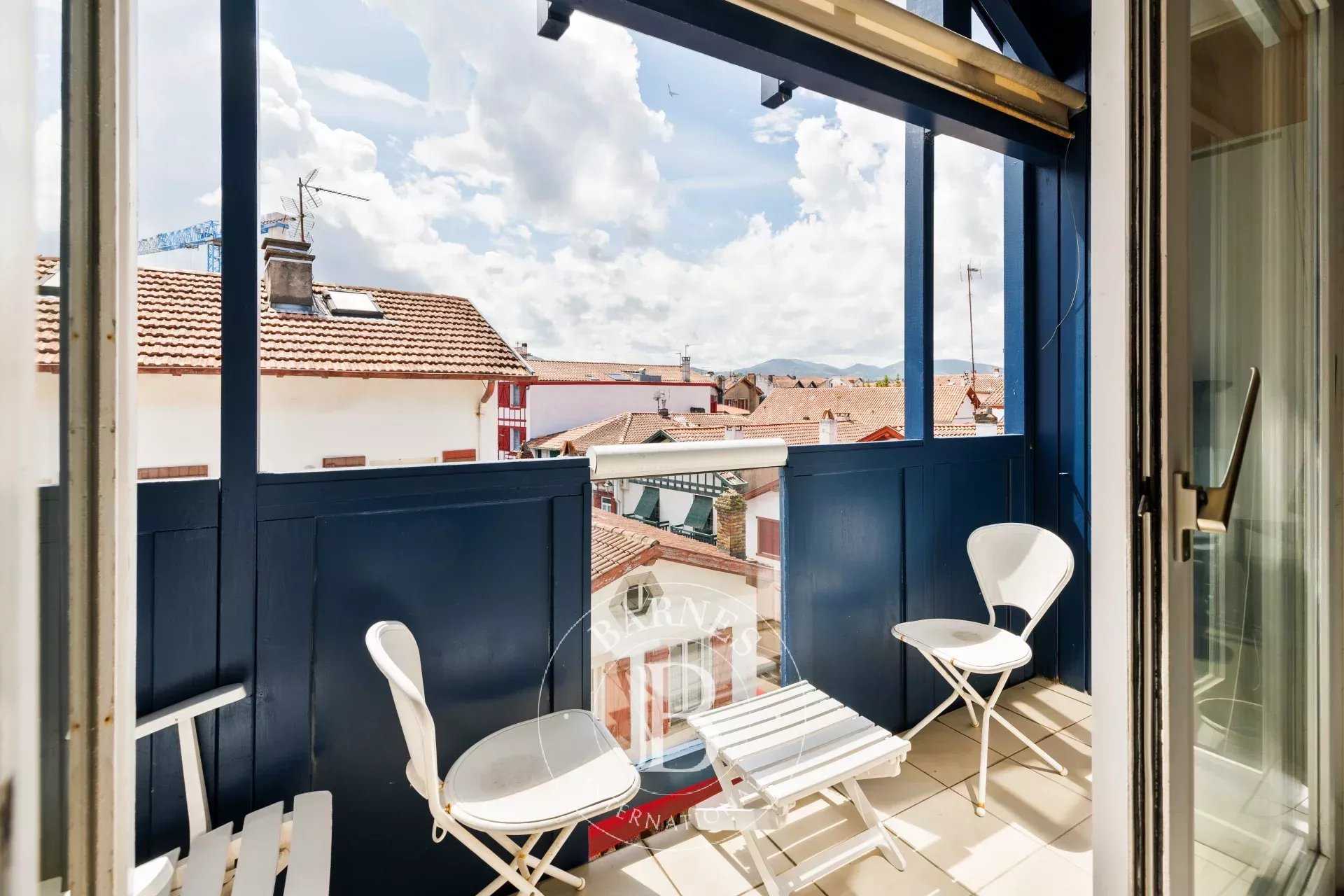 Appartement Saint-Jean-de-Luz  -  ref 85930121 (picture 1)