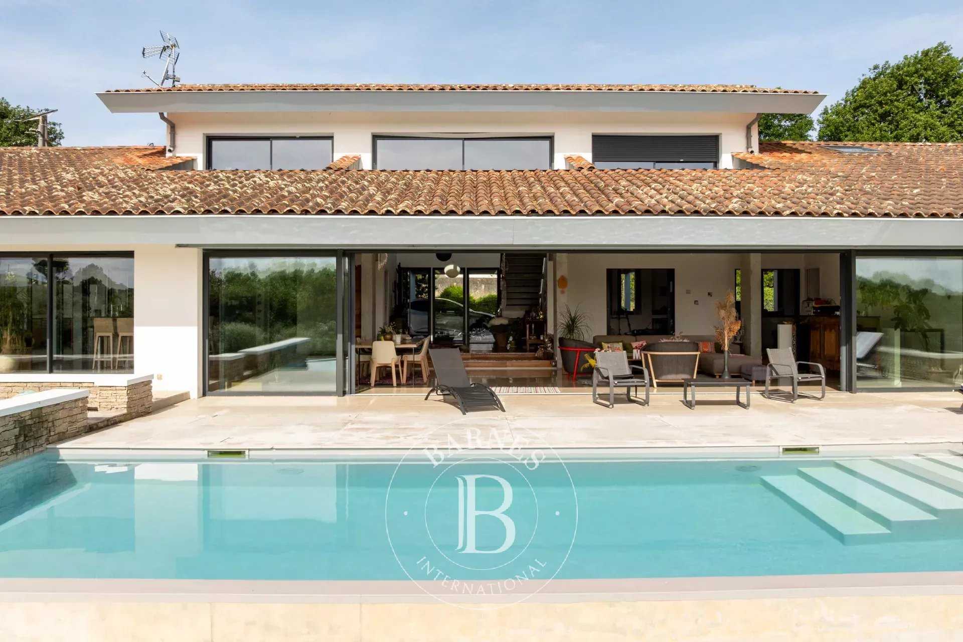 Maison Ahetze  -  ref 2703975 (picture 1)