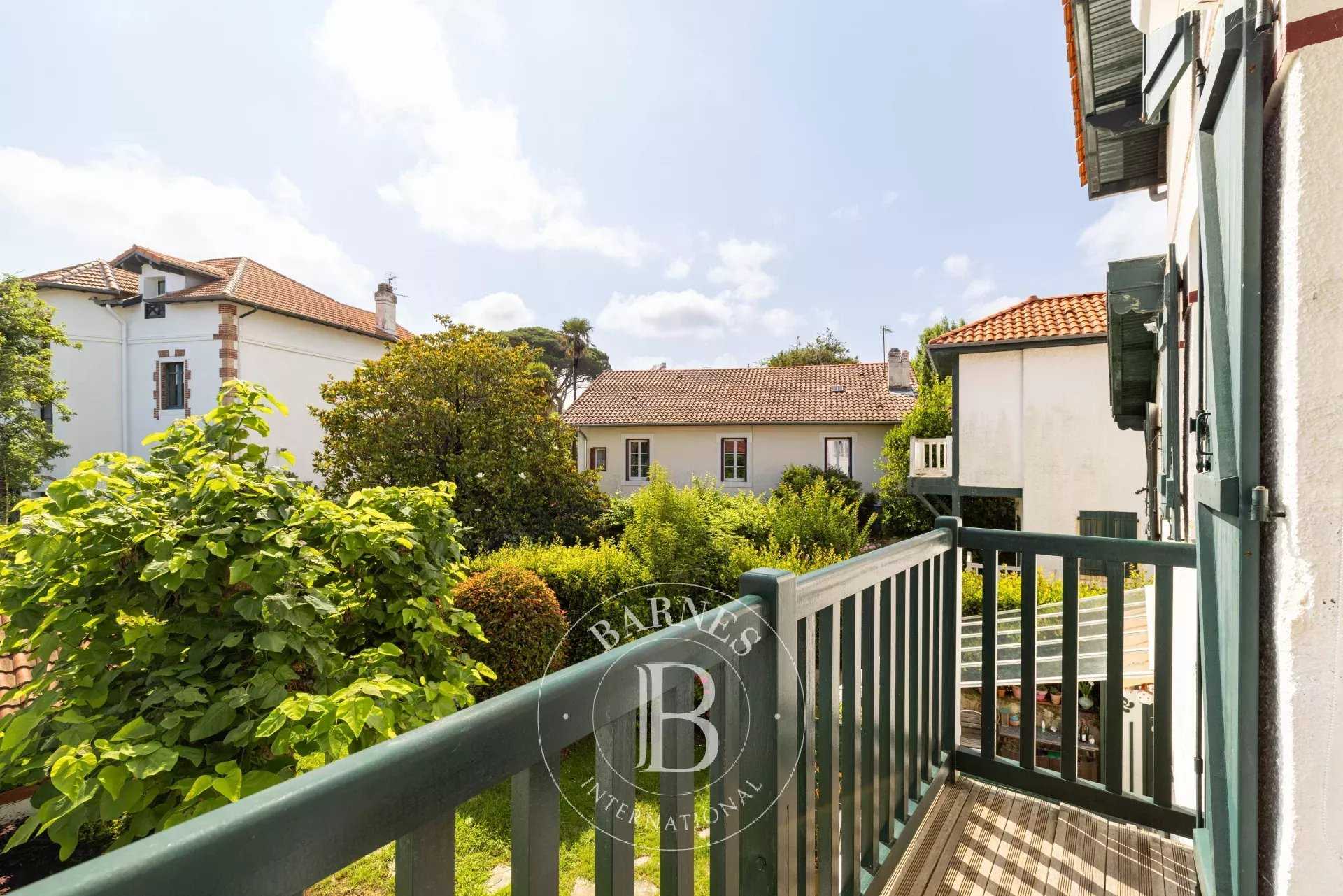 Appartement Saint-Jean-de-Luz  -  ref 82841913 (picture 1)