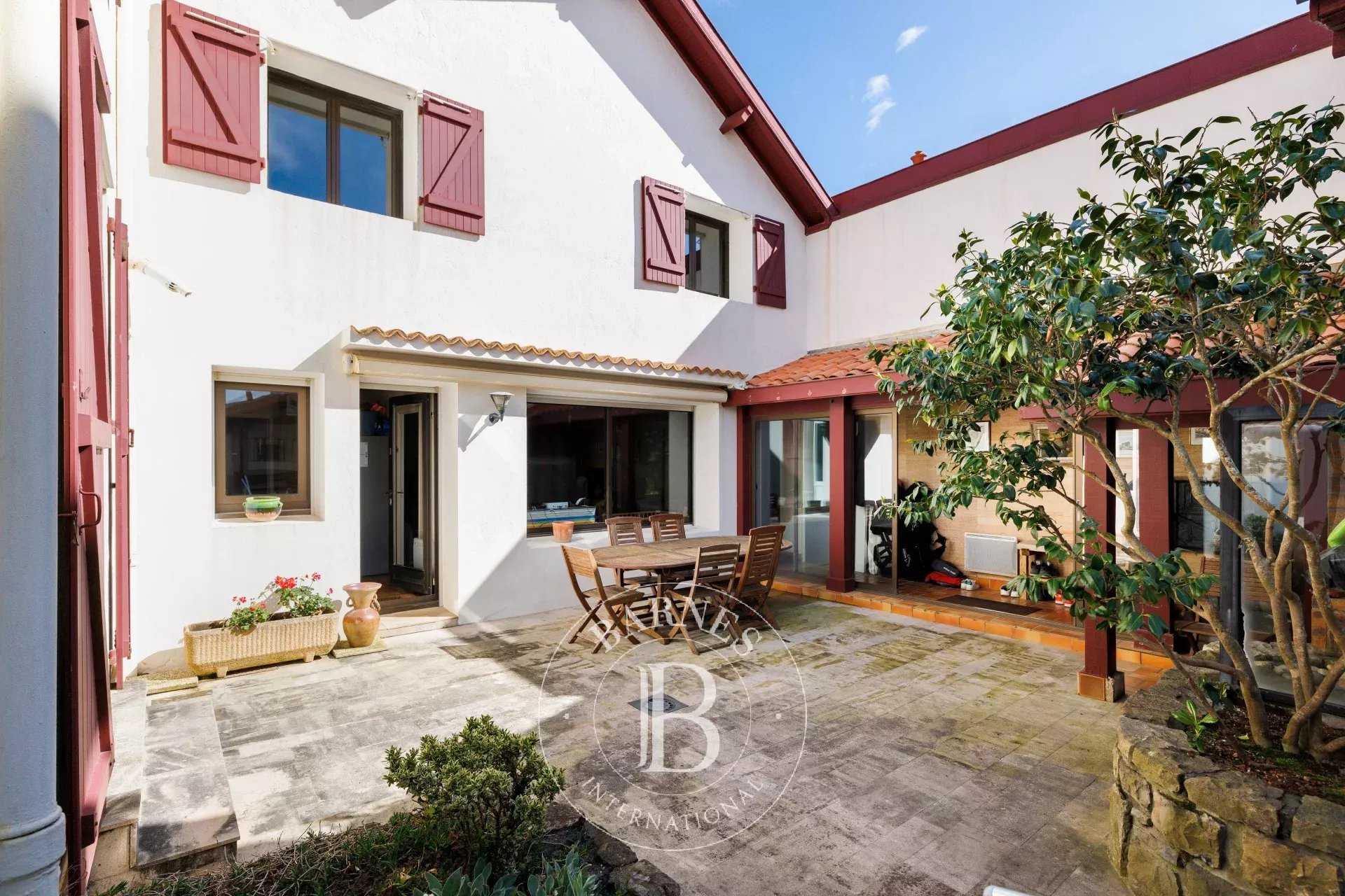 Maison Biarritz  -  ref 85766264 (picture 1)