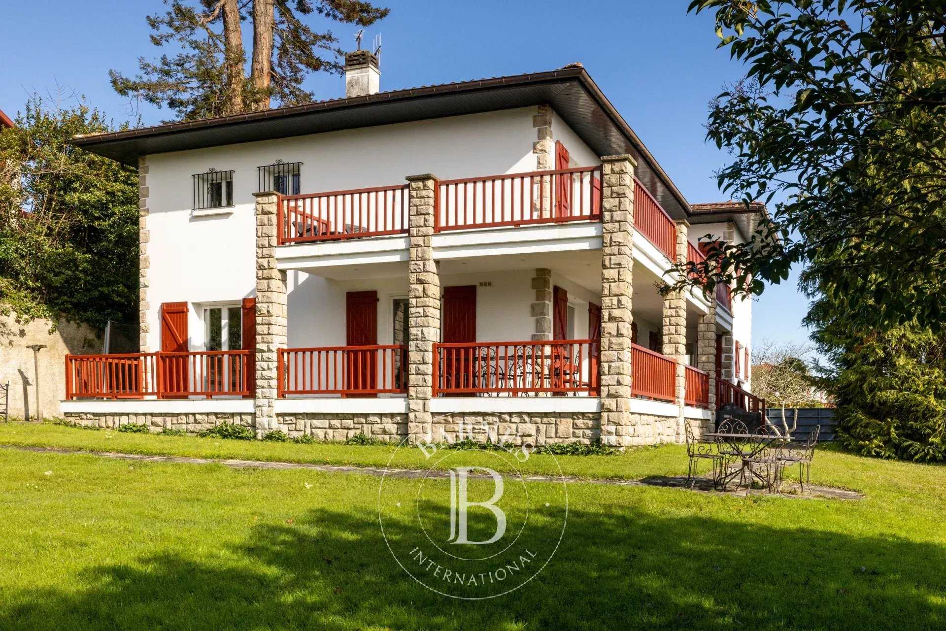 House Ciboure  -  ref 84356253 (picture 1)