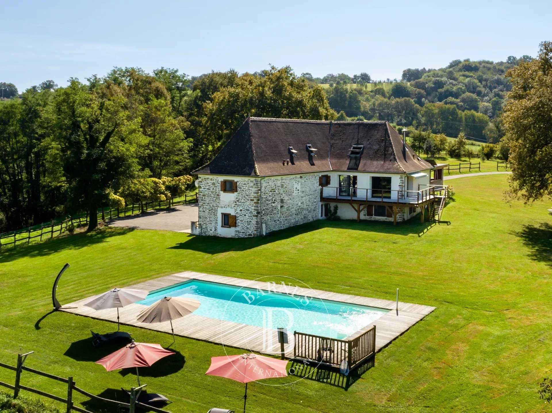 Ferme Saint-Palais  -  ref 83415865 (picture 1)