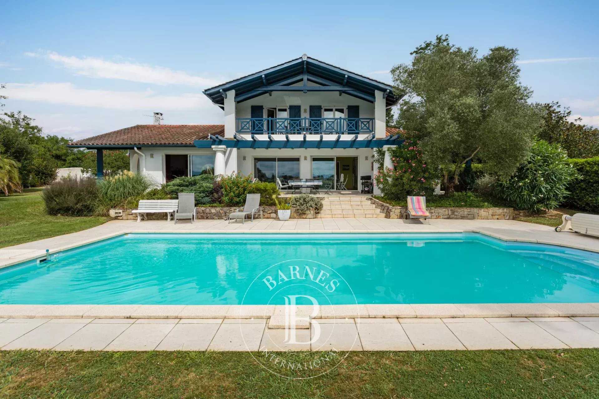 Maison Arbonne  -  ref 84052452 (picture 1)