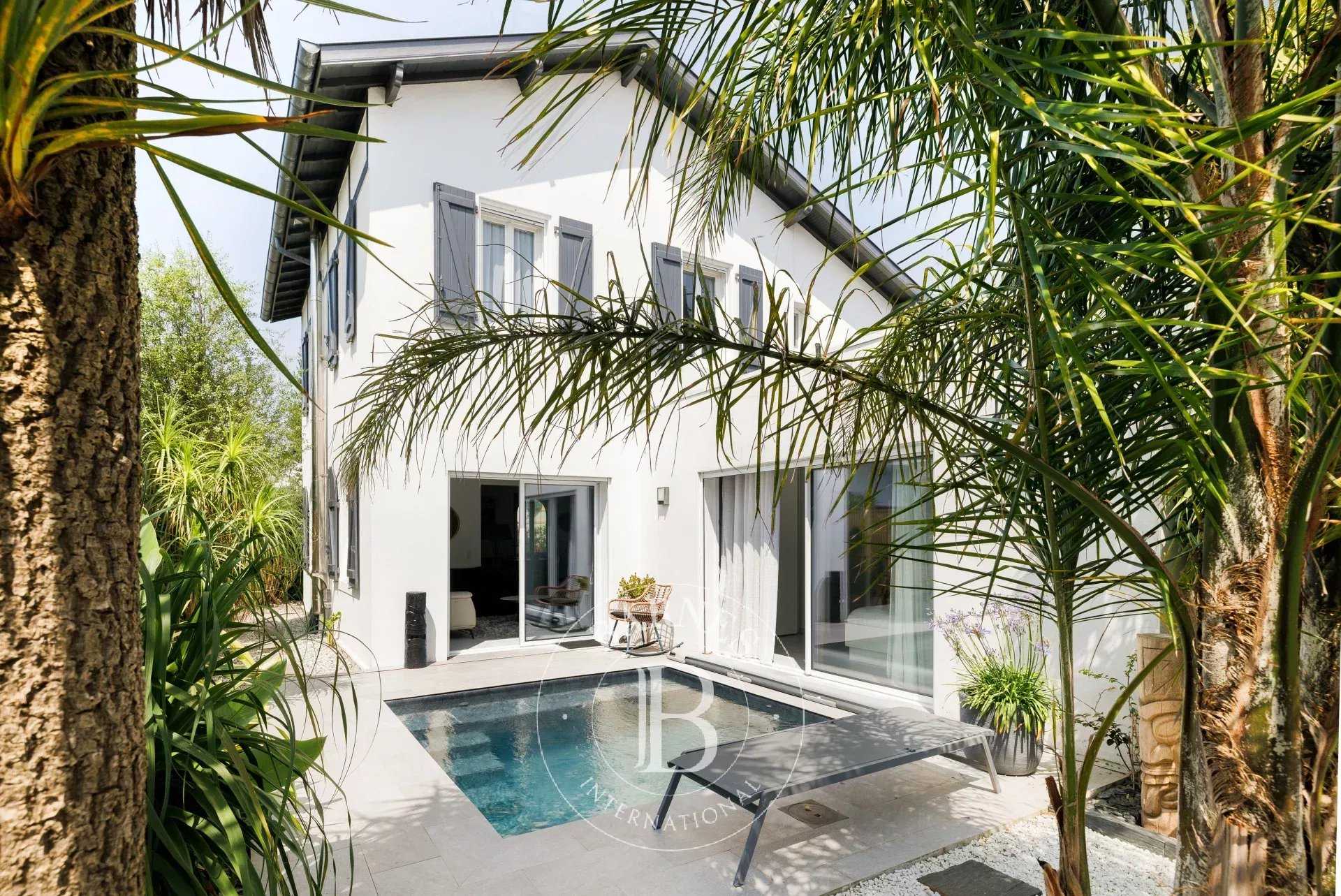Maison Anglet  -  ref 86007765 (picture 1)