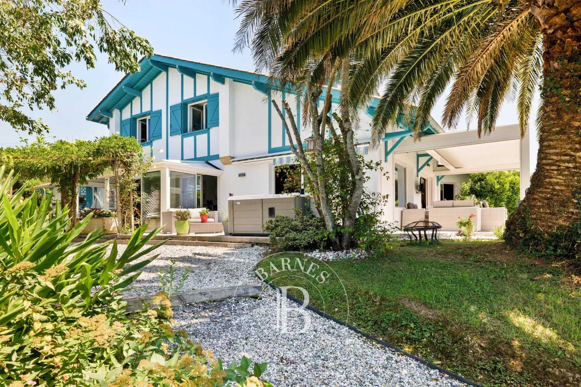 Casa Ascain  -  ref 8132013 (picture 1)