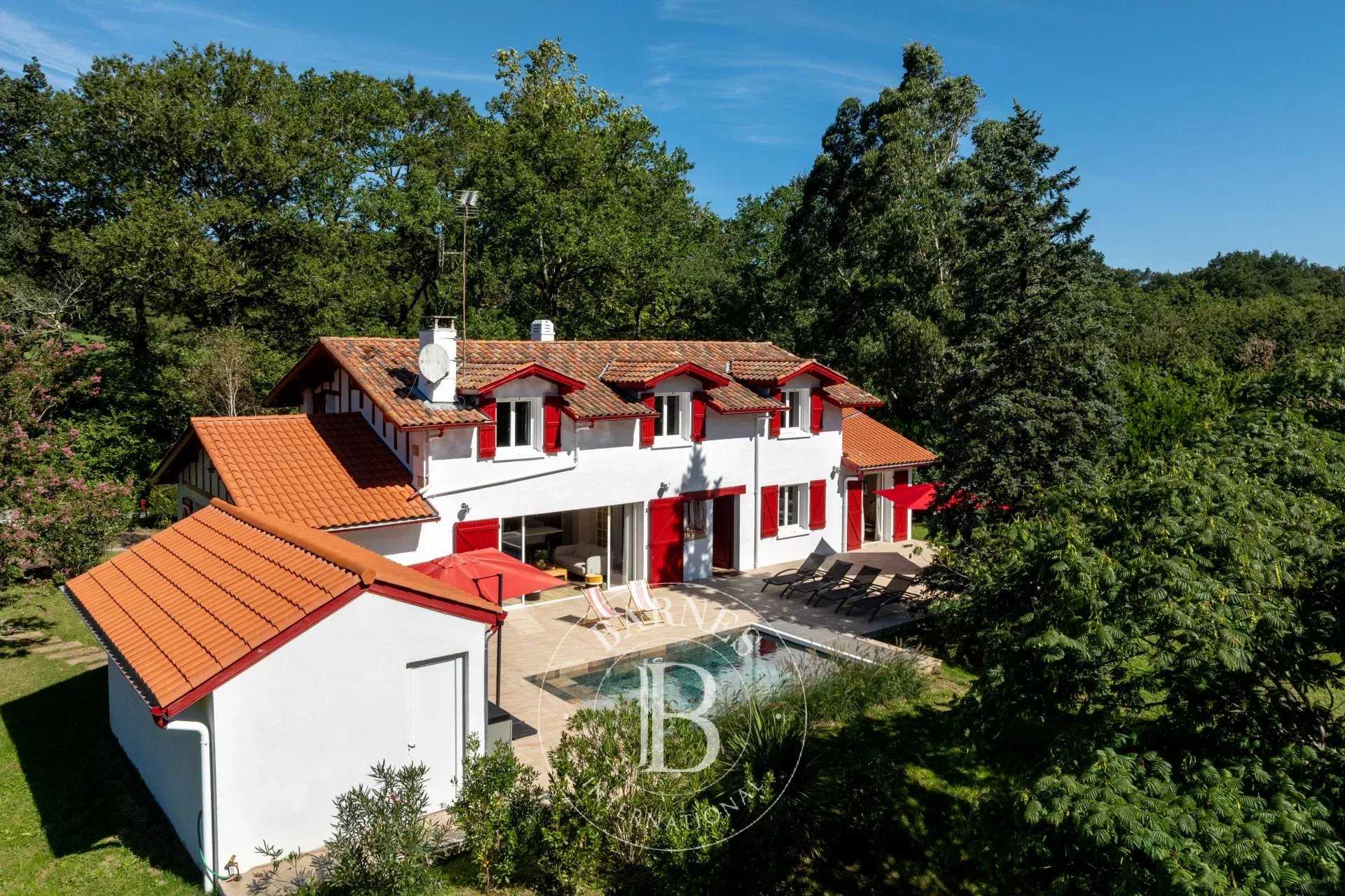 Maison de village Ascain  -  ref 85114732 (picture 1)