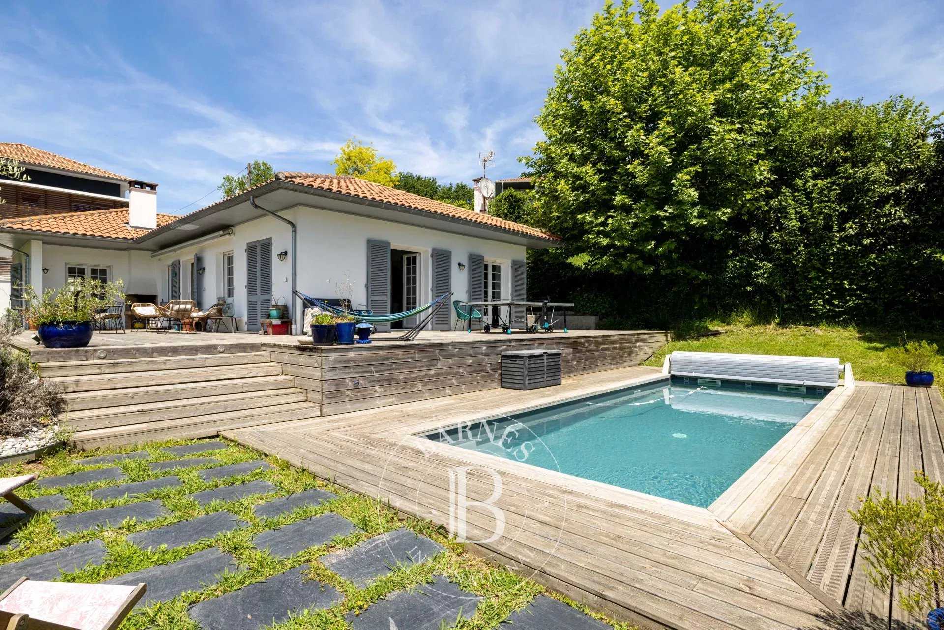 House Saint-Jean-de-Luz  -  ref 83995490 (picture 2)