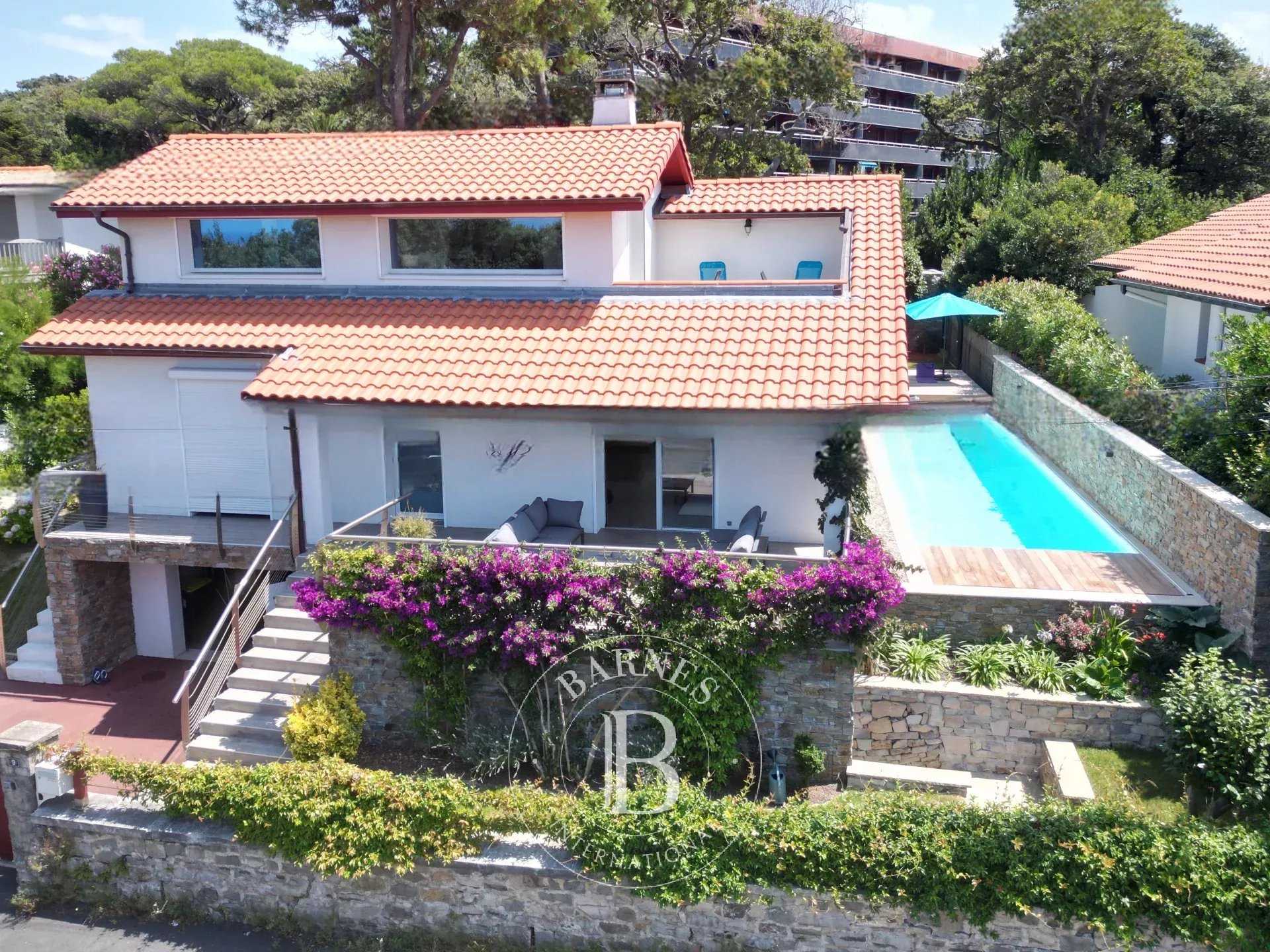 Casa Biarritz  -  ref 85155995 (picture 2)