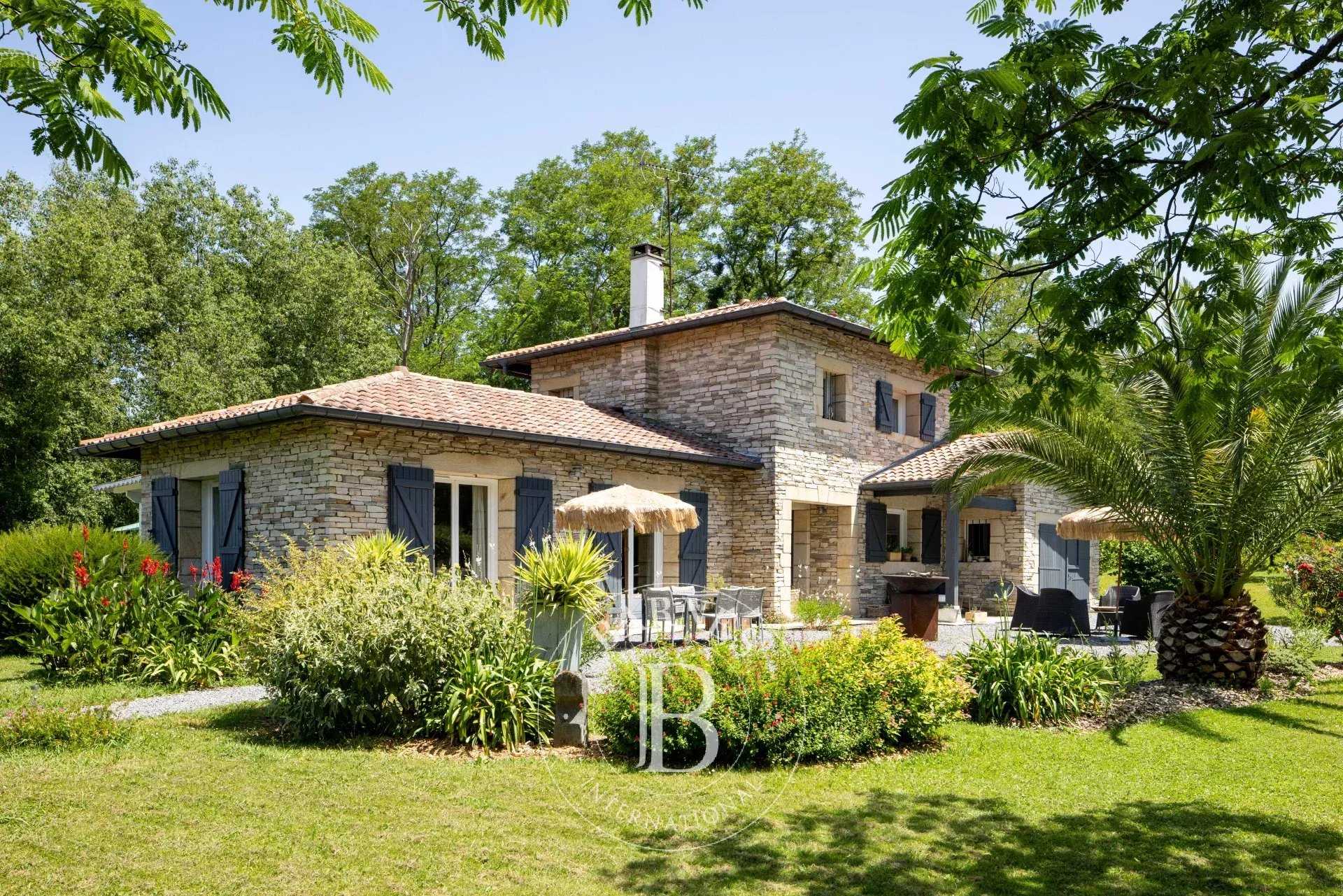 Maison Urrugne  -  ref 86368073 (picture 2)