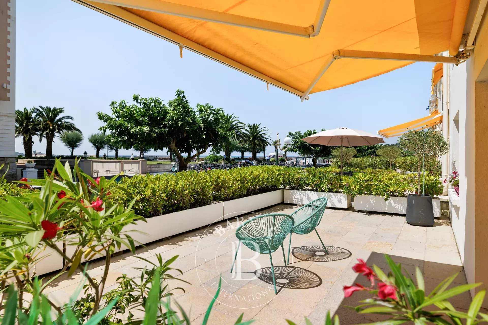 Appartement Saint-Jean-de-Luz  -  ref 85795549 (picture 1)