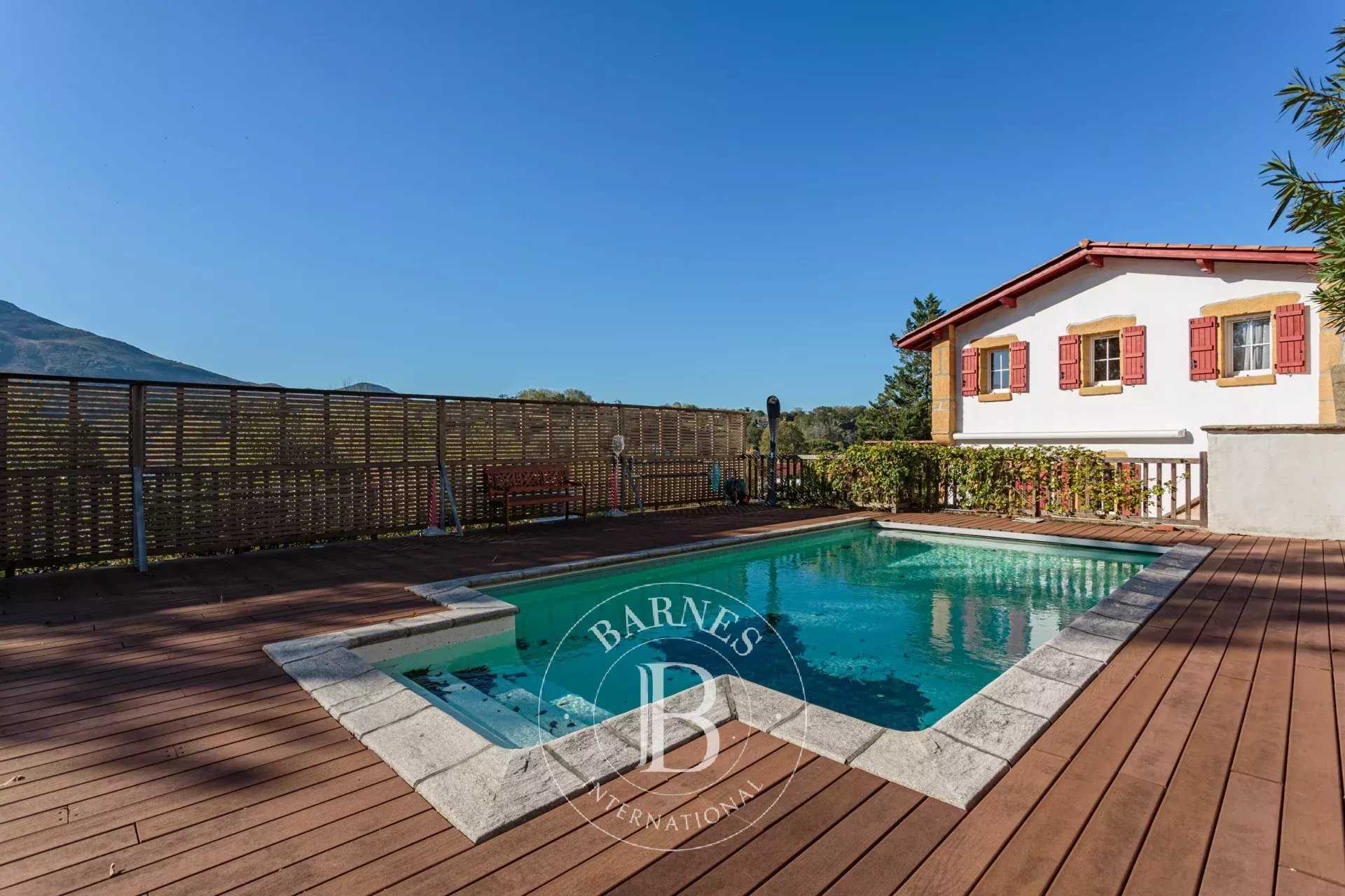 Maison Ascain  -  ref 85832257 (picture 2)