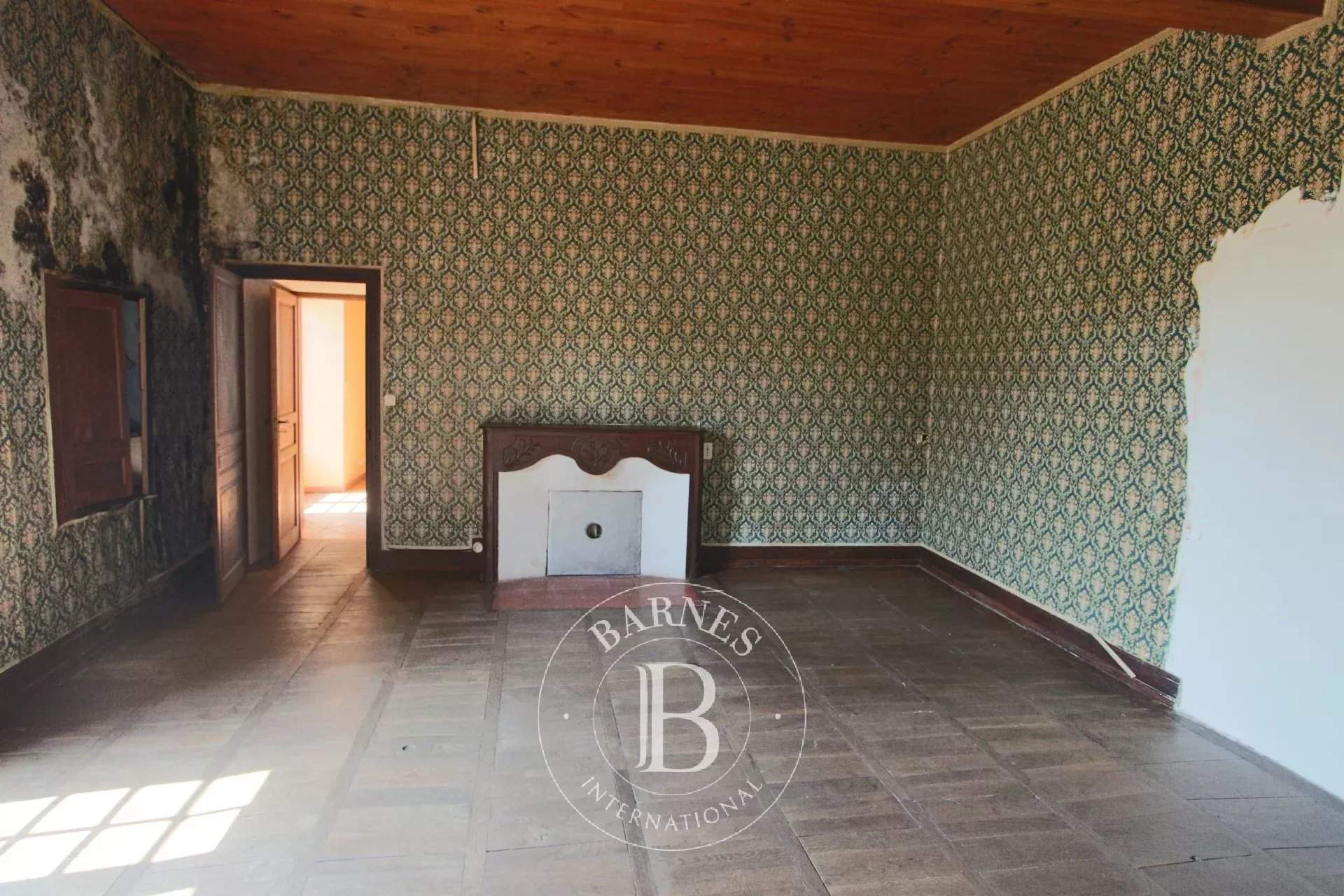 Garlin  - Property 4 Bedrooms - picture 6