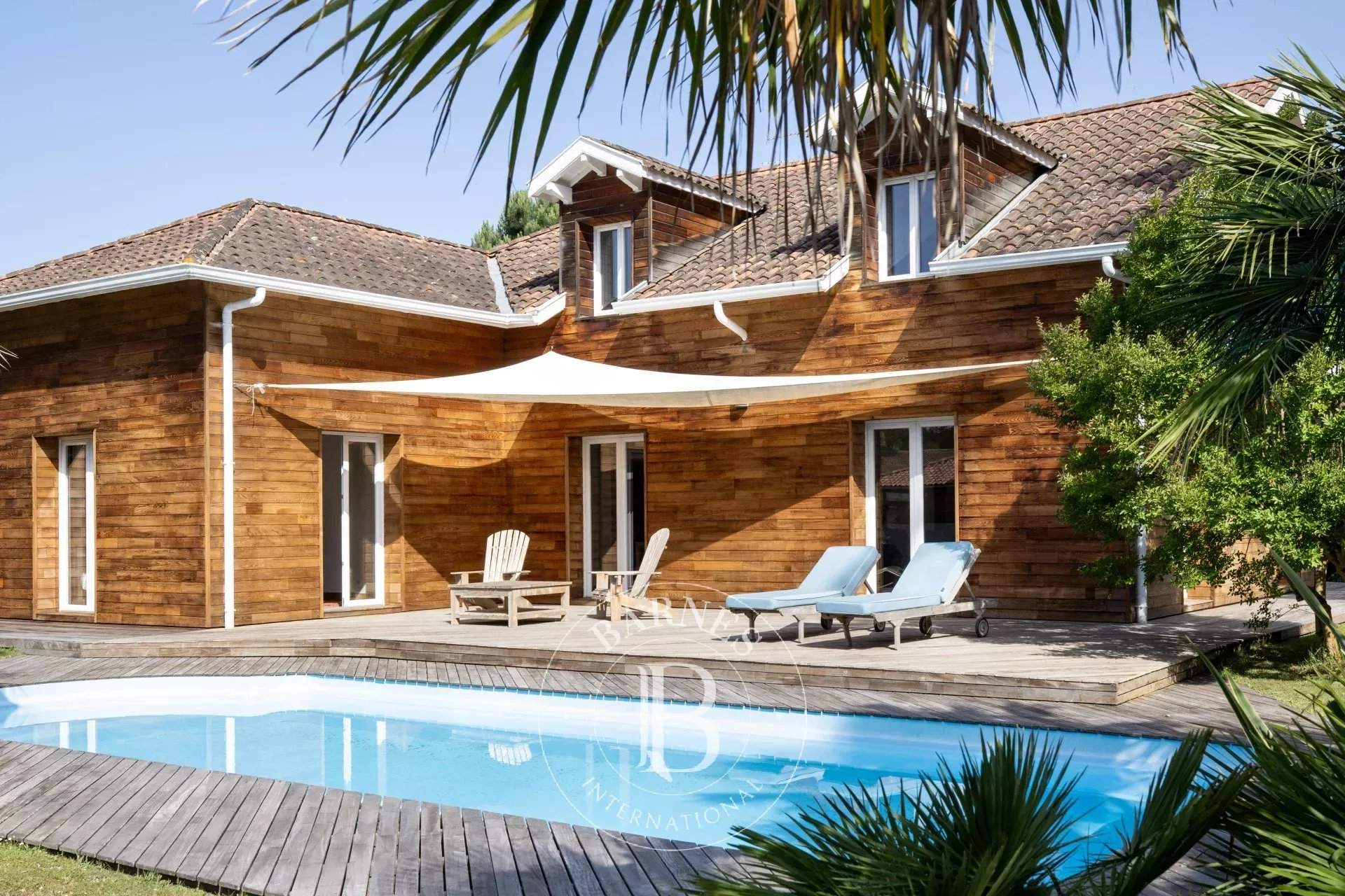 Anglet  - Maison 7 Pi&egrave;ces 5 Chambres - picture 1
