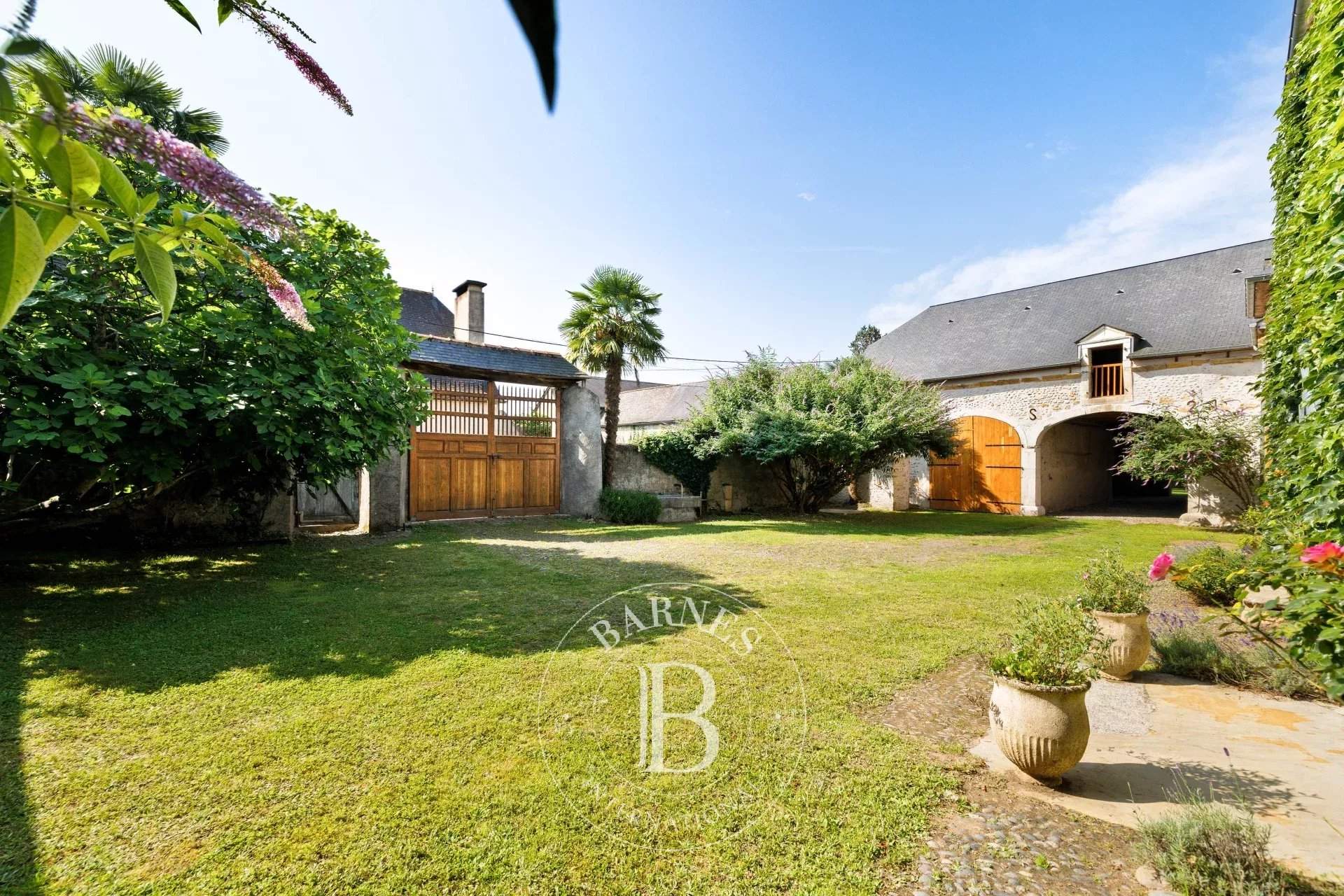 Pau  - Maison 10 Pi&egrave;ces 6 Chambres - picture 2