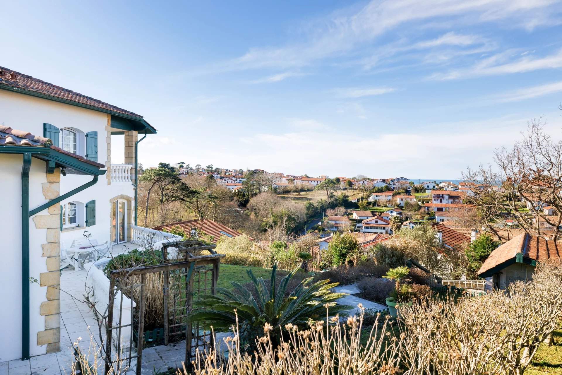 Bidart  - Maison 5 Pi&egrave;ces 3 Chambres - picture 14