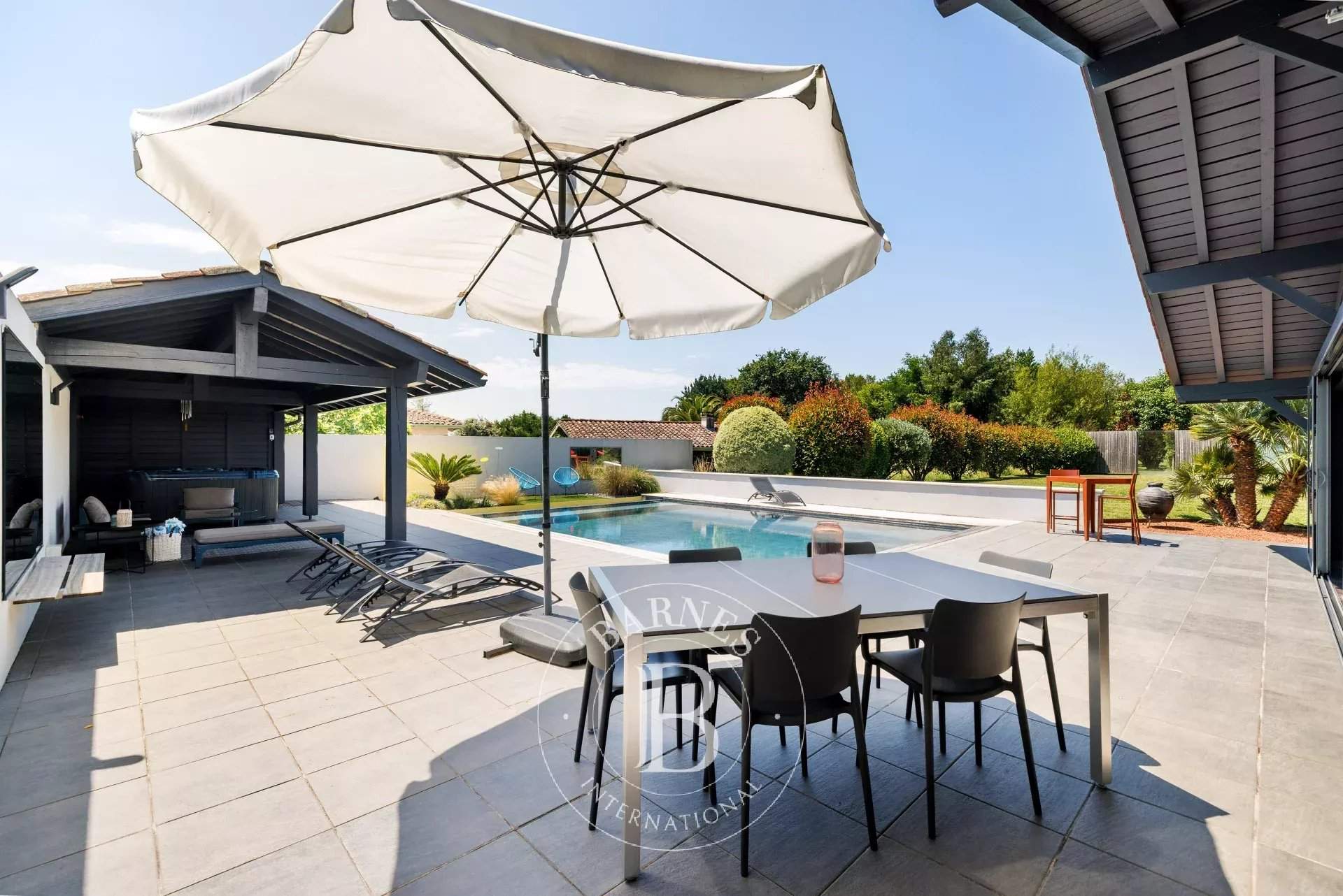 Anglet  - Maison 6 Pi&egrave;ces 4 Chambres - picture 10