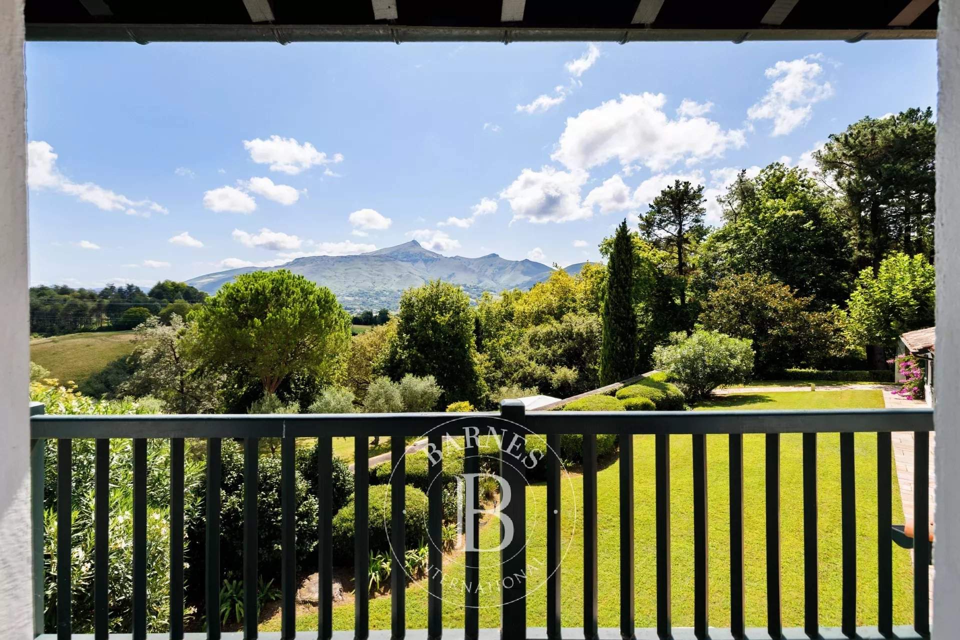 Urrugne  - House 6 Bedrooms - picture 14