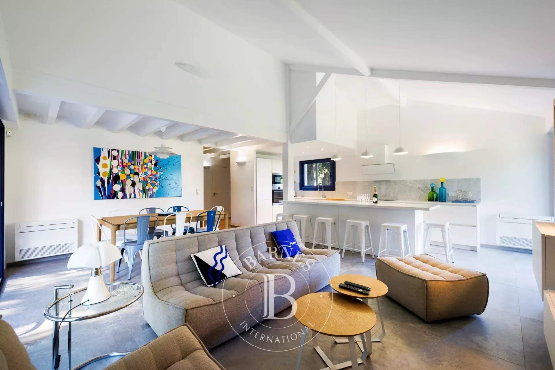 MAJORELLE - Charming villa just steps from Hossegor's town centre and lake, with a heated pool picture 17