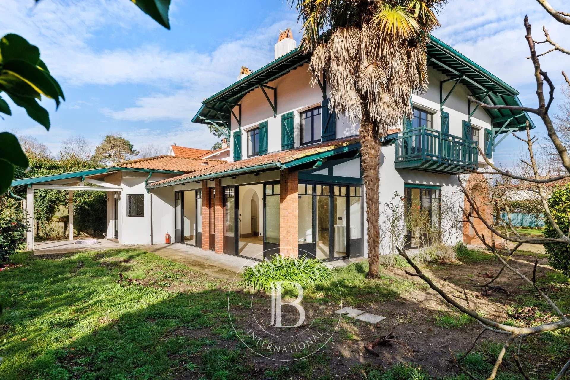 Biarritz  - Maison 8 Pi&egrave;ces 6 Chambres - picture 2