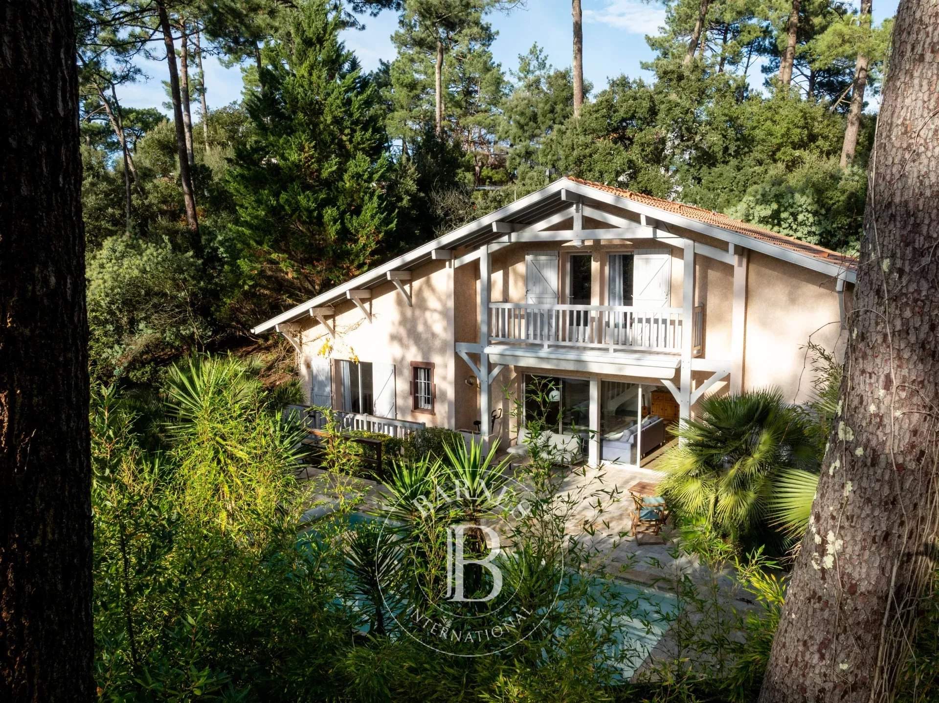 Hossegor  - Villa 7 Pi&egrave;ces 6 Chambres - picture 2