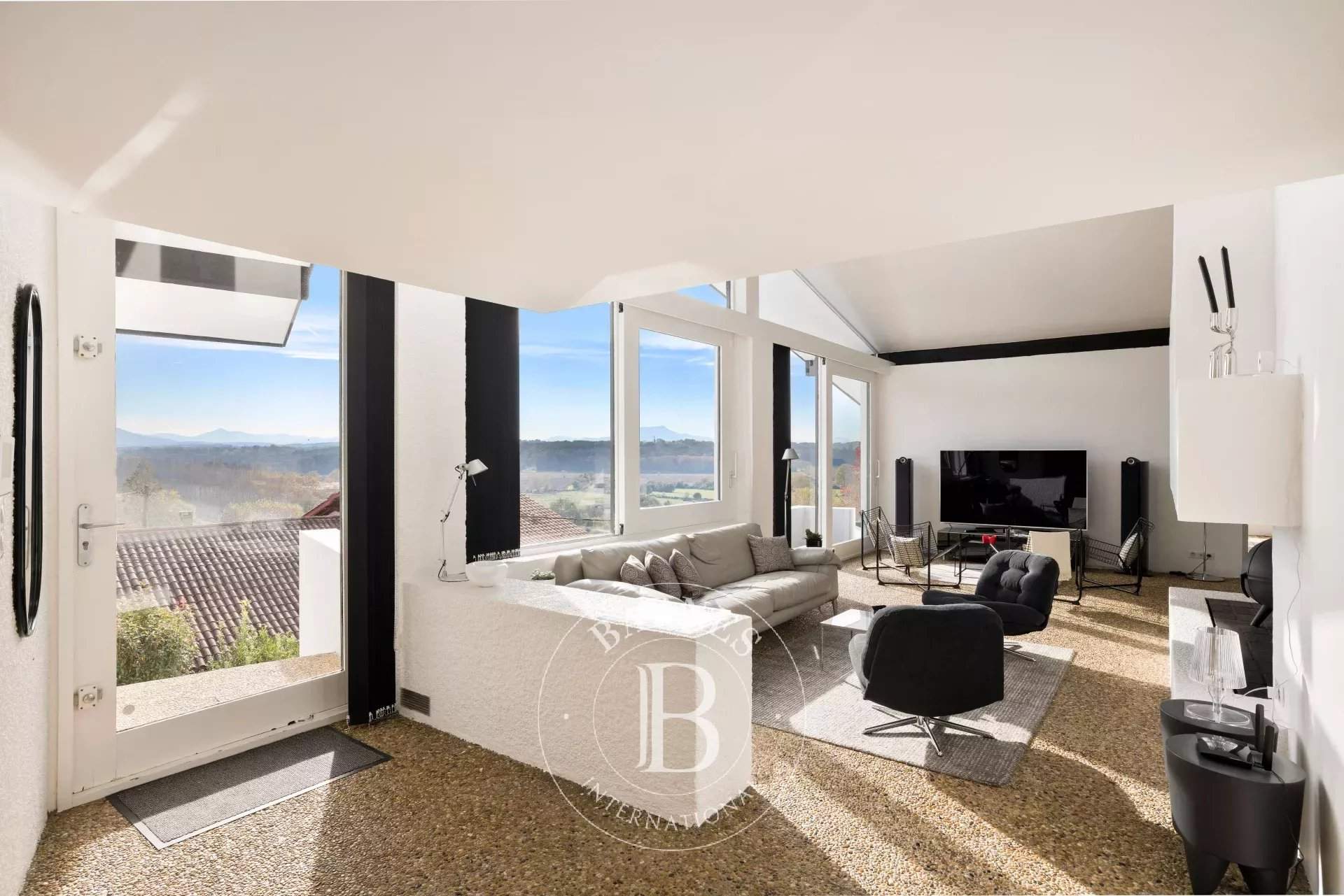 Villefranque  - Maison 5 Pi&egrave;ces 4 Chambres - picture 4