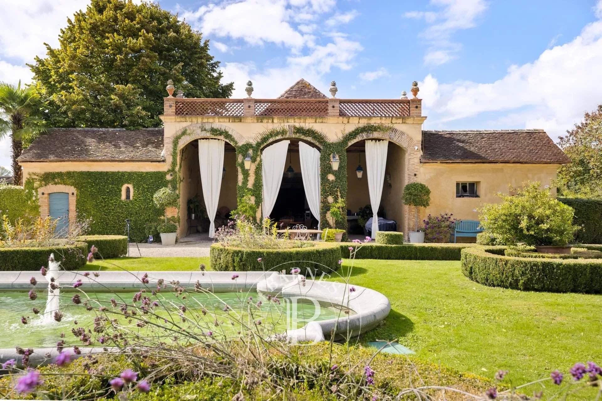 Pau  - Château 20 Pi&egrave;ces 8 Chambres - picture 20