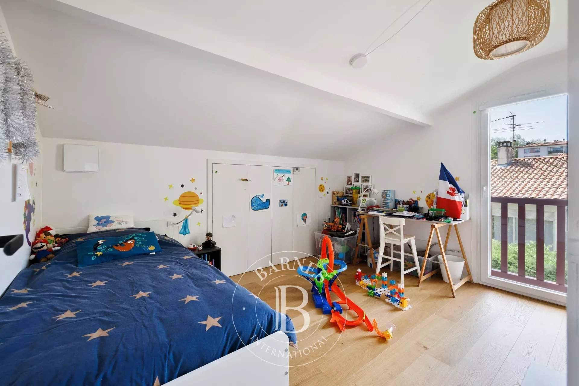 Anglet  - Maison 6 Pi&egrave;ces 4 Chambres - picture 12