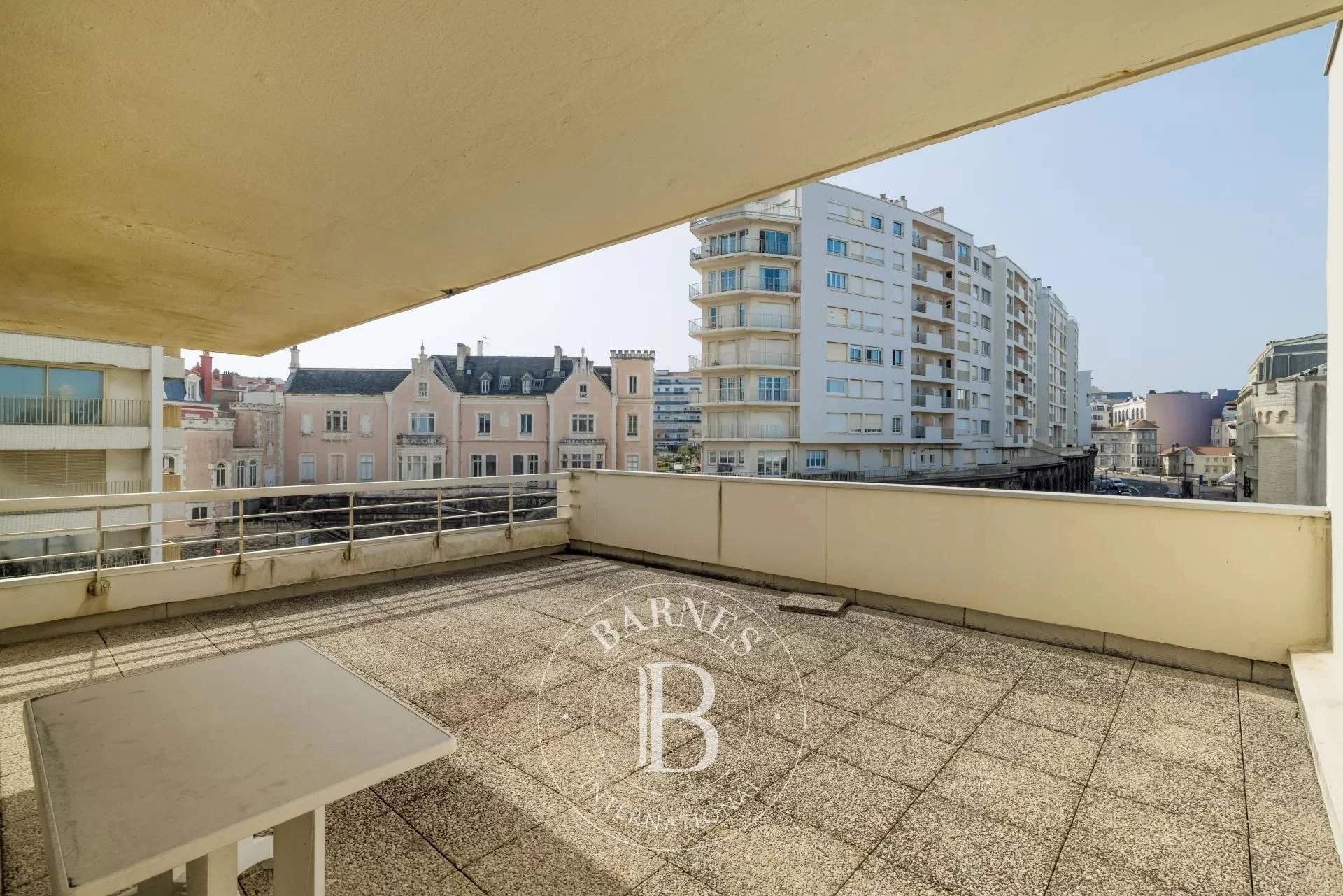 Biarritz  - Apartment 1 Bedroom - picture 1