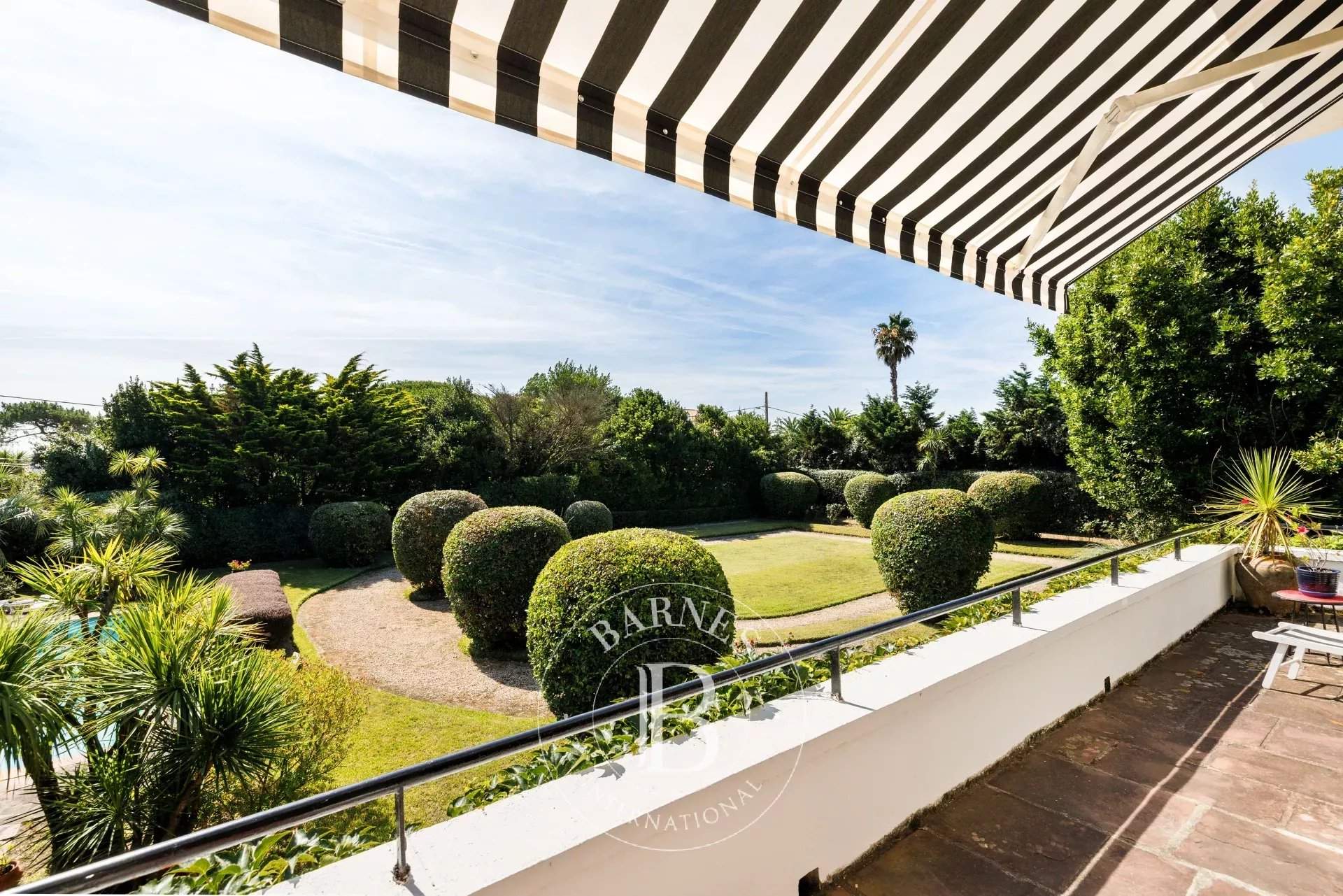 Anglet  - Maison 10 Pi&egrave;ces 5 Chambres - picture 9