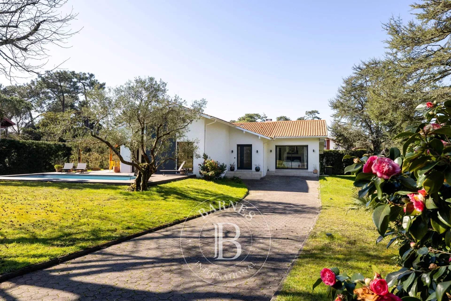 Anglet  - Maison 6 Pi&egrave;ces 4 Chambres - picture 4