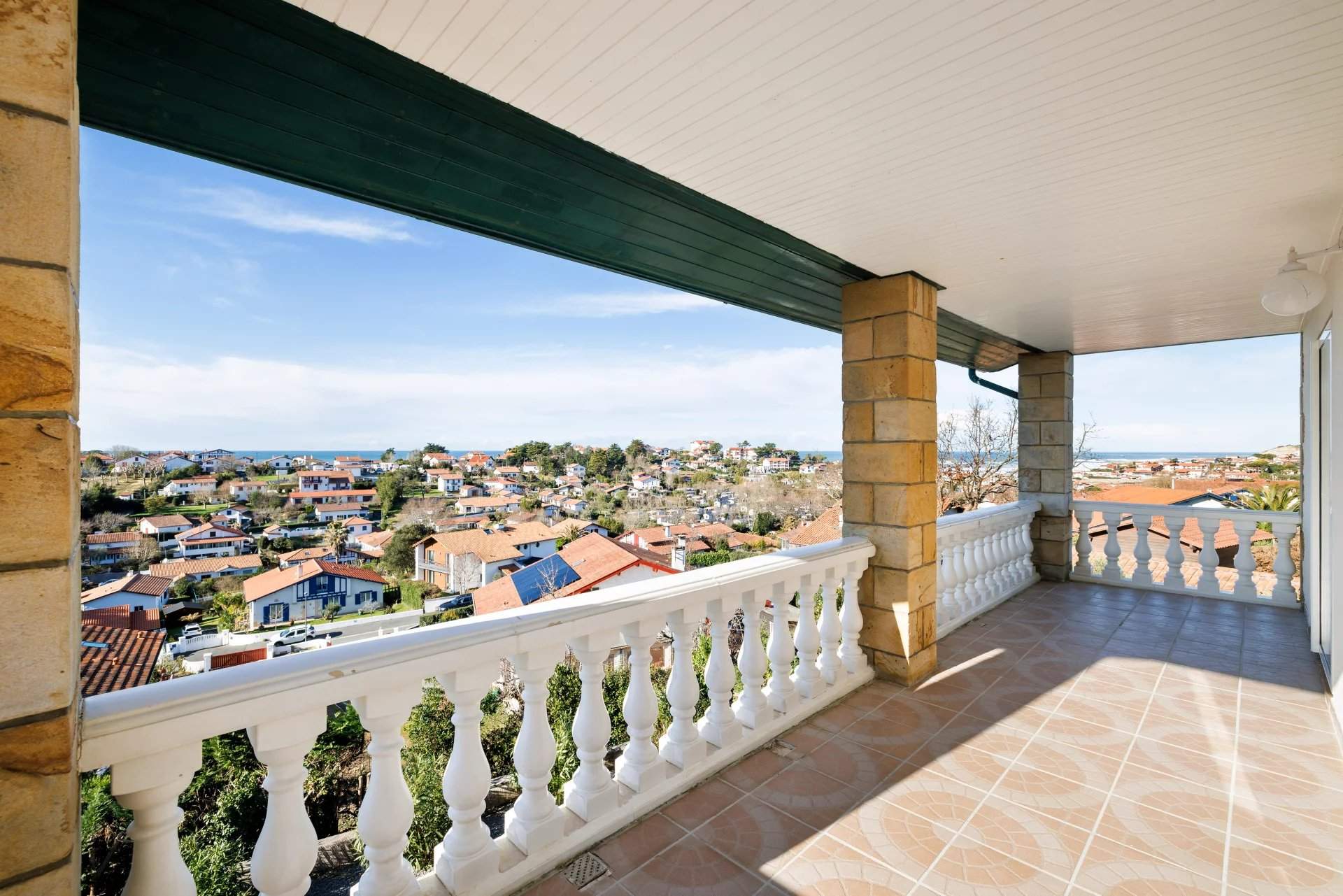 Bidart  - Maison 5 Pi&egrave;ces 3 Chambres - picture 2