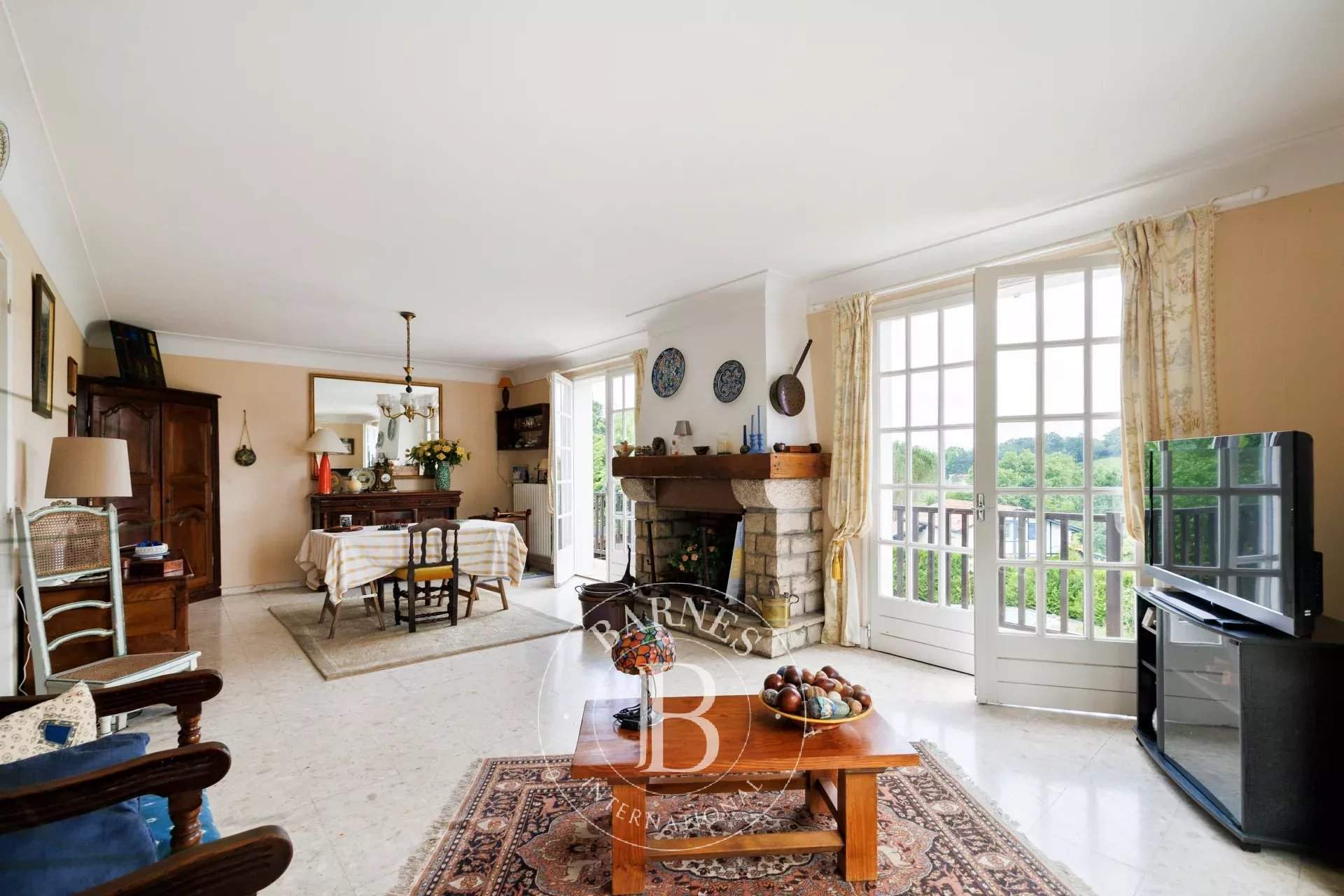 Ascain  - Maison 9 Pièces 6 Chambres - picture 4