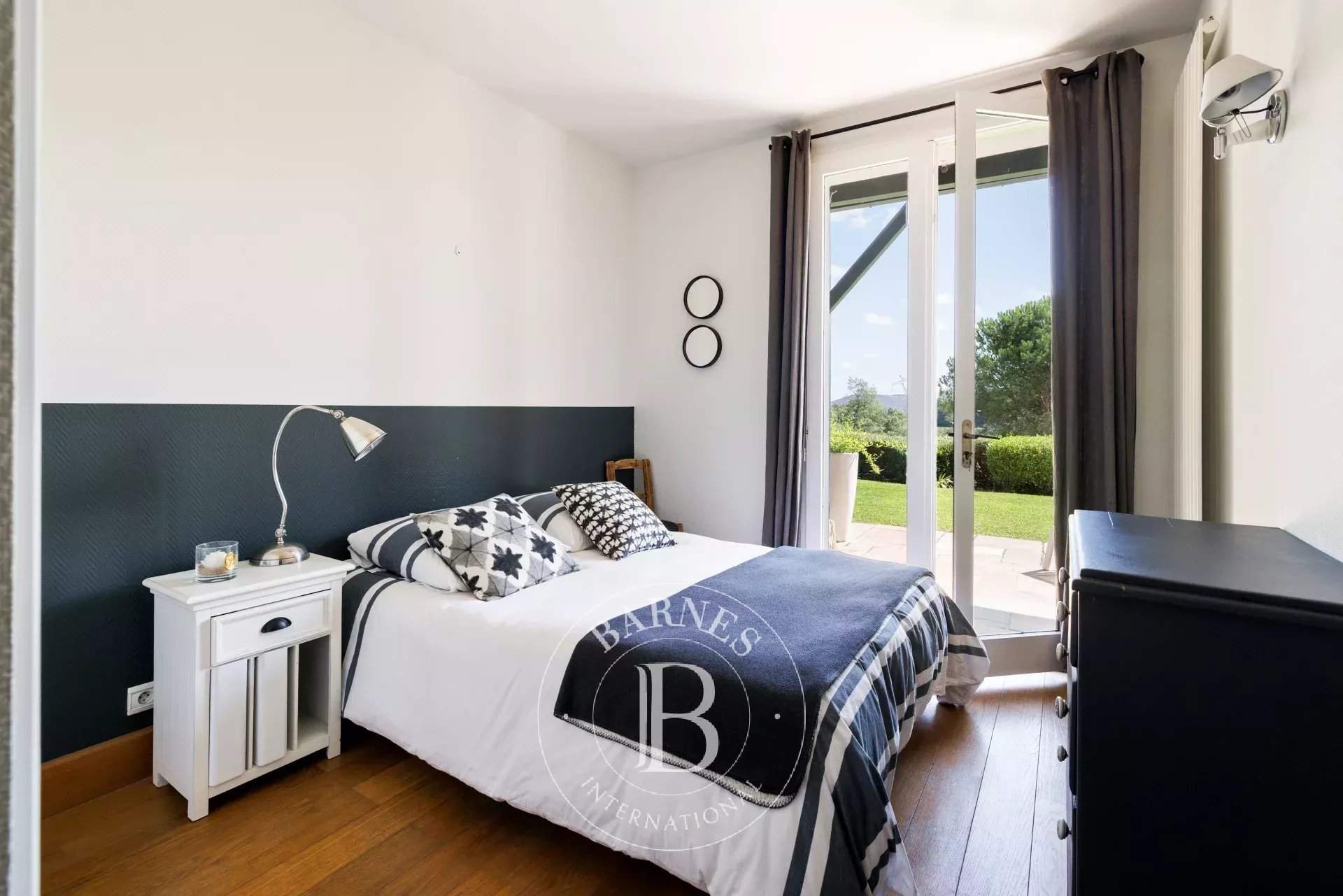 Urrugne  - House 6 Bedrooms - picture 18