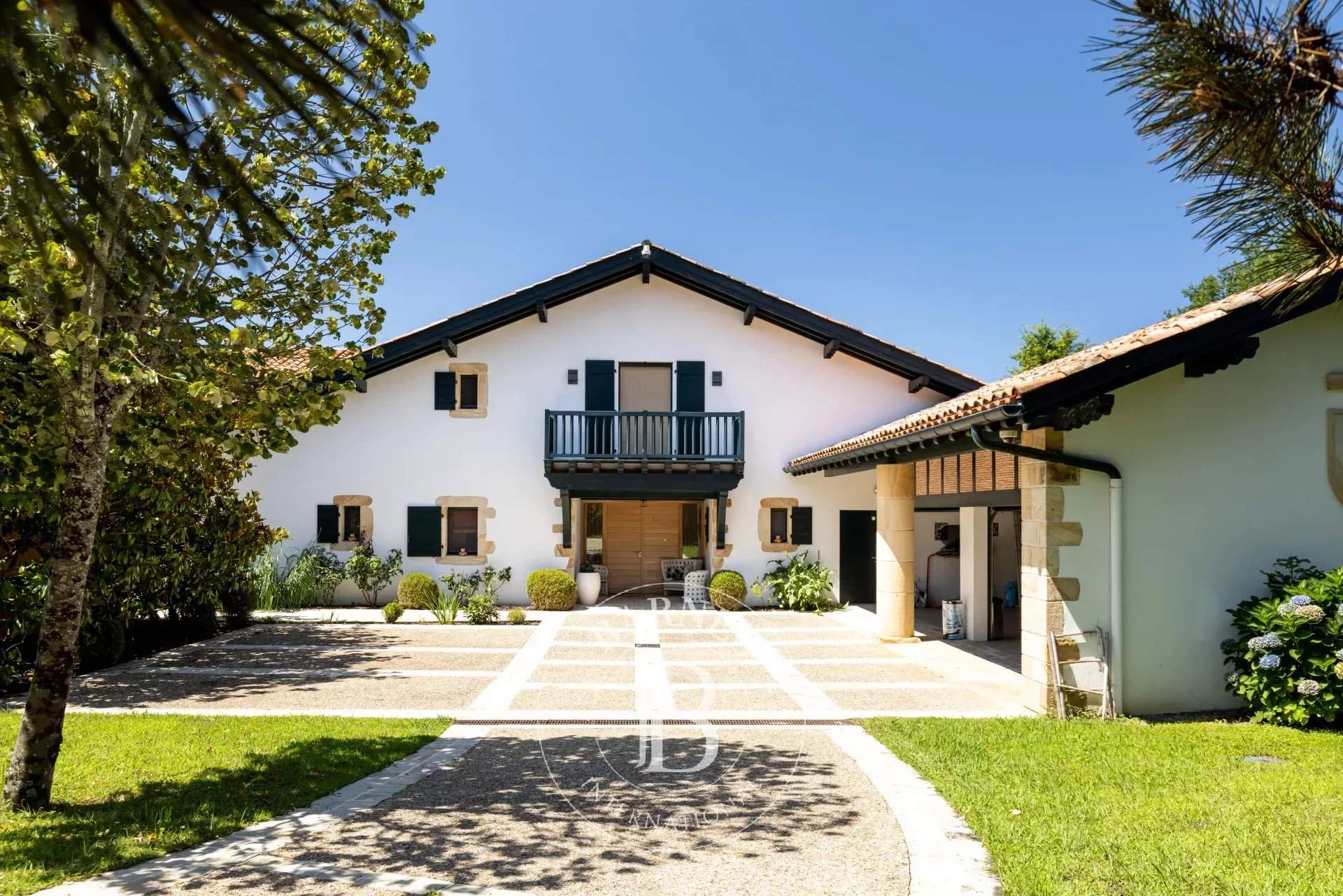 Arcangues  - Maison 9 Pi&egrave;ces 5 Chambres - picture 7