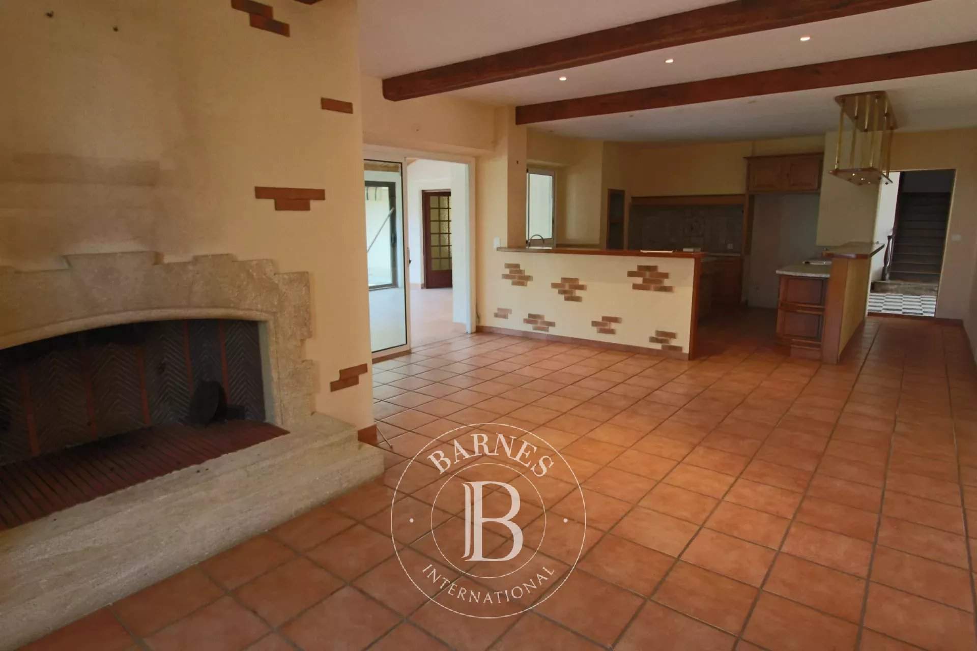 Garlin  - Property 4 Bedrooms - picture 9