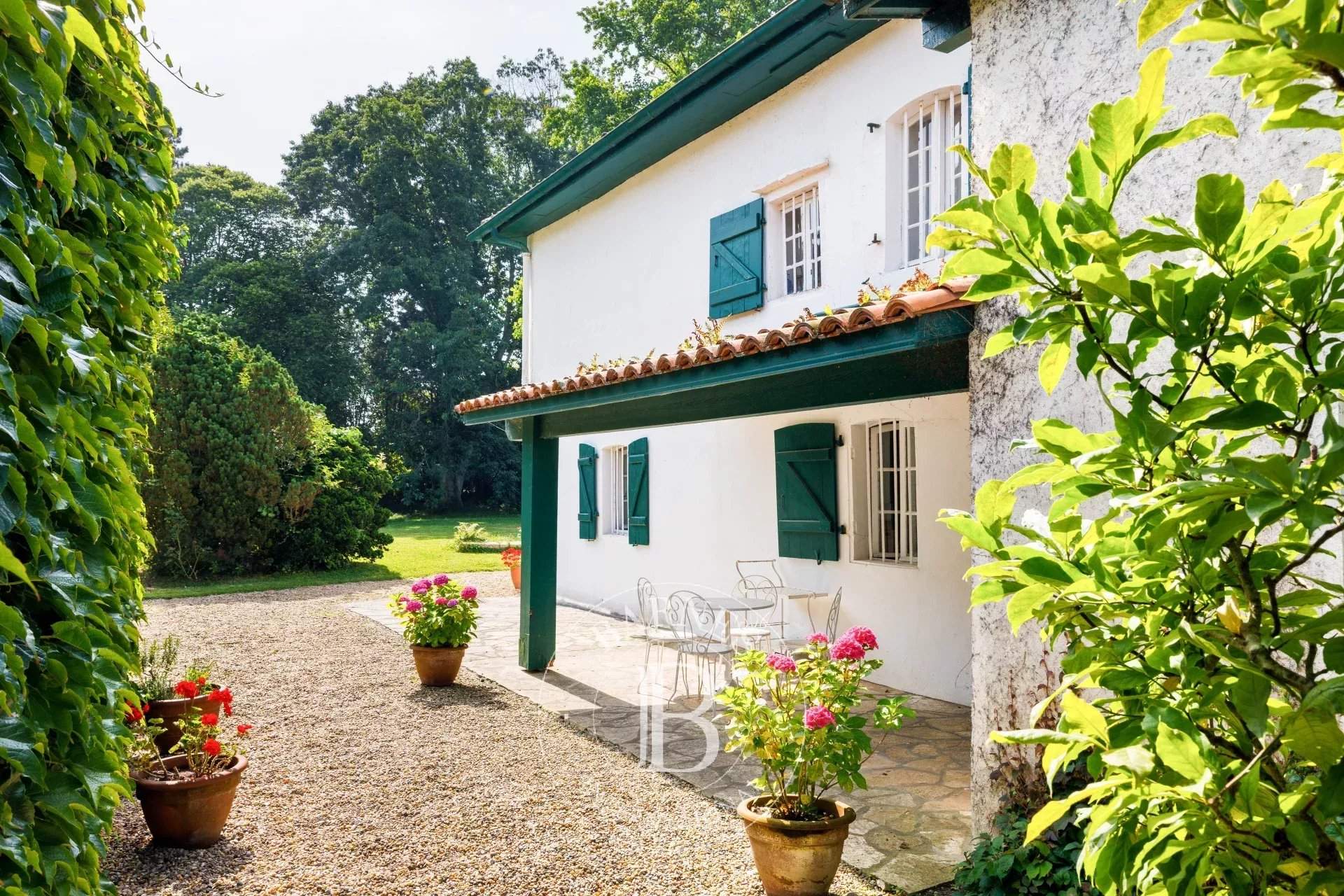 Bayonne  - Maison 6 Pi&egrave;ces 5 Chambres - picture 5