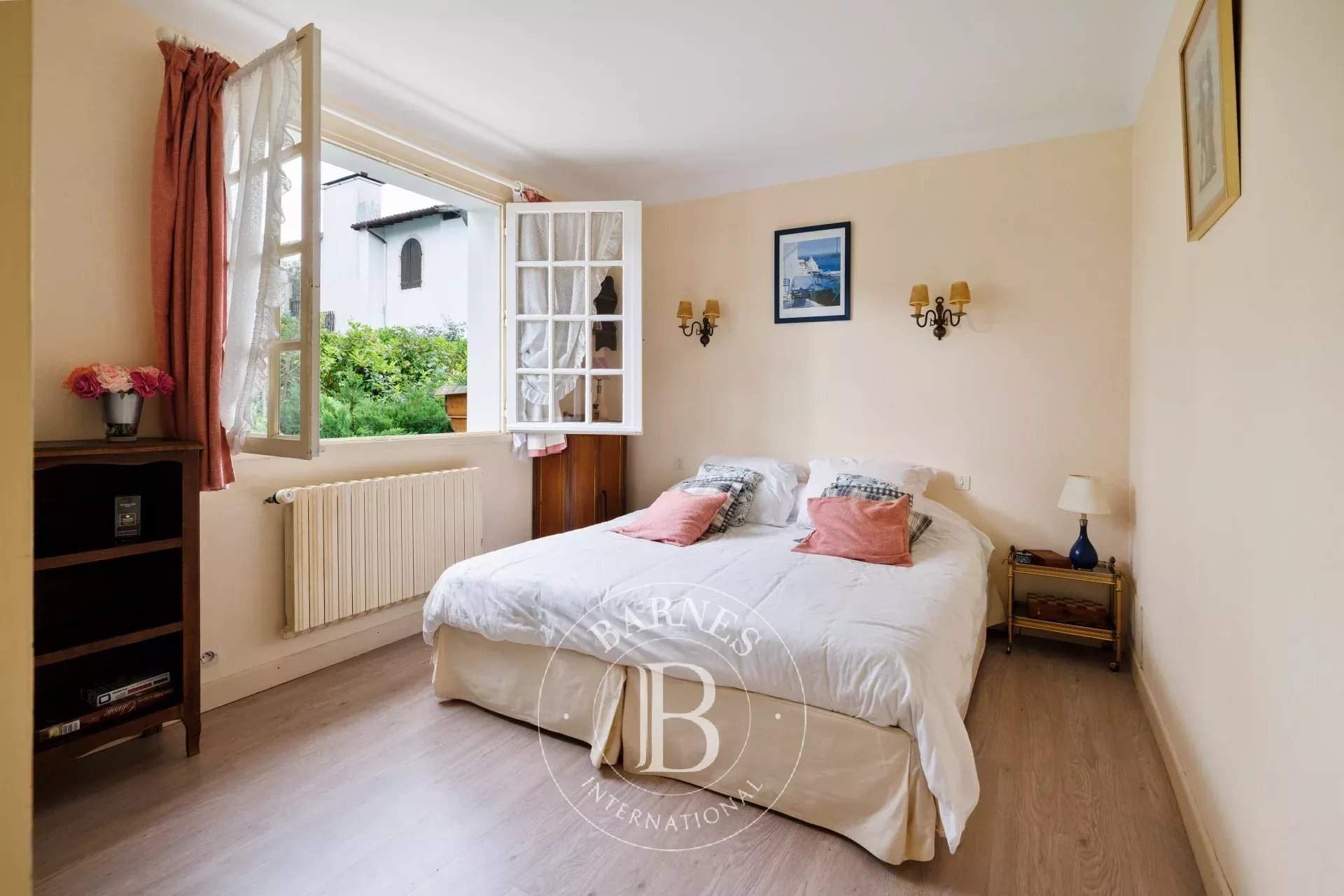 Ascain  - Maison 9 Pièces 6 Chambres - picture 7